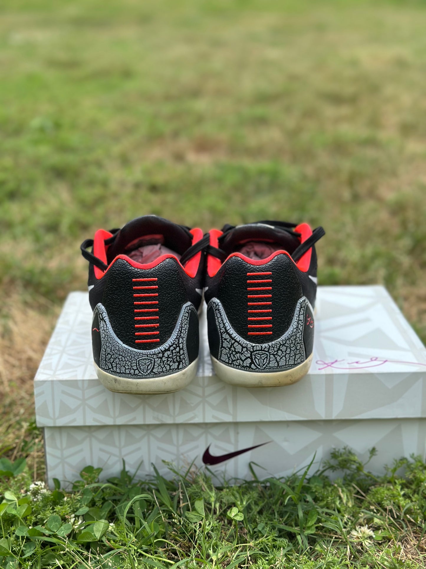 Nike Kobe 9 Low “Laser Crimson” Size 9M