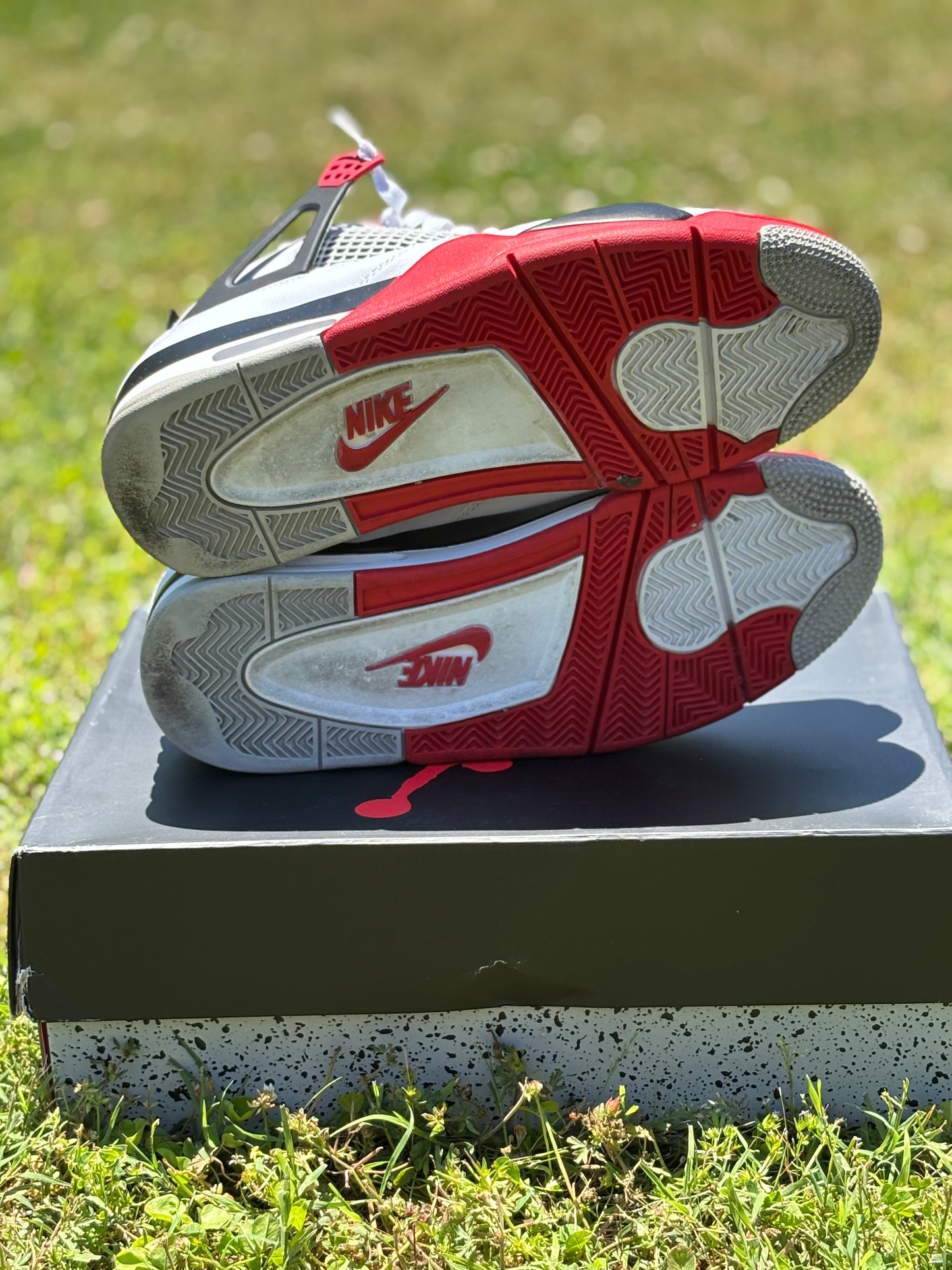 Jordan 4 “Fire Red” Size 11M