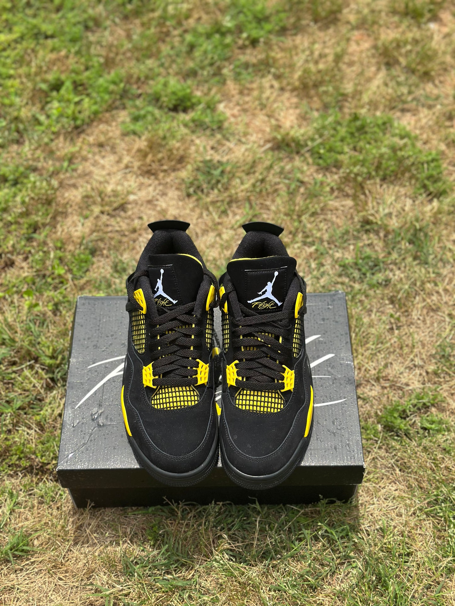 Jordan 4 “Yellow Thunder” Size 9M