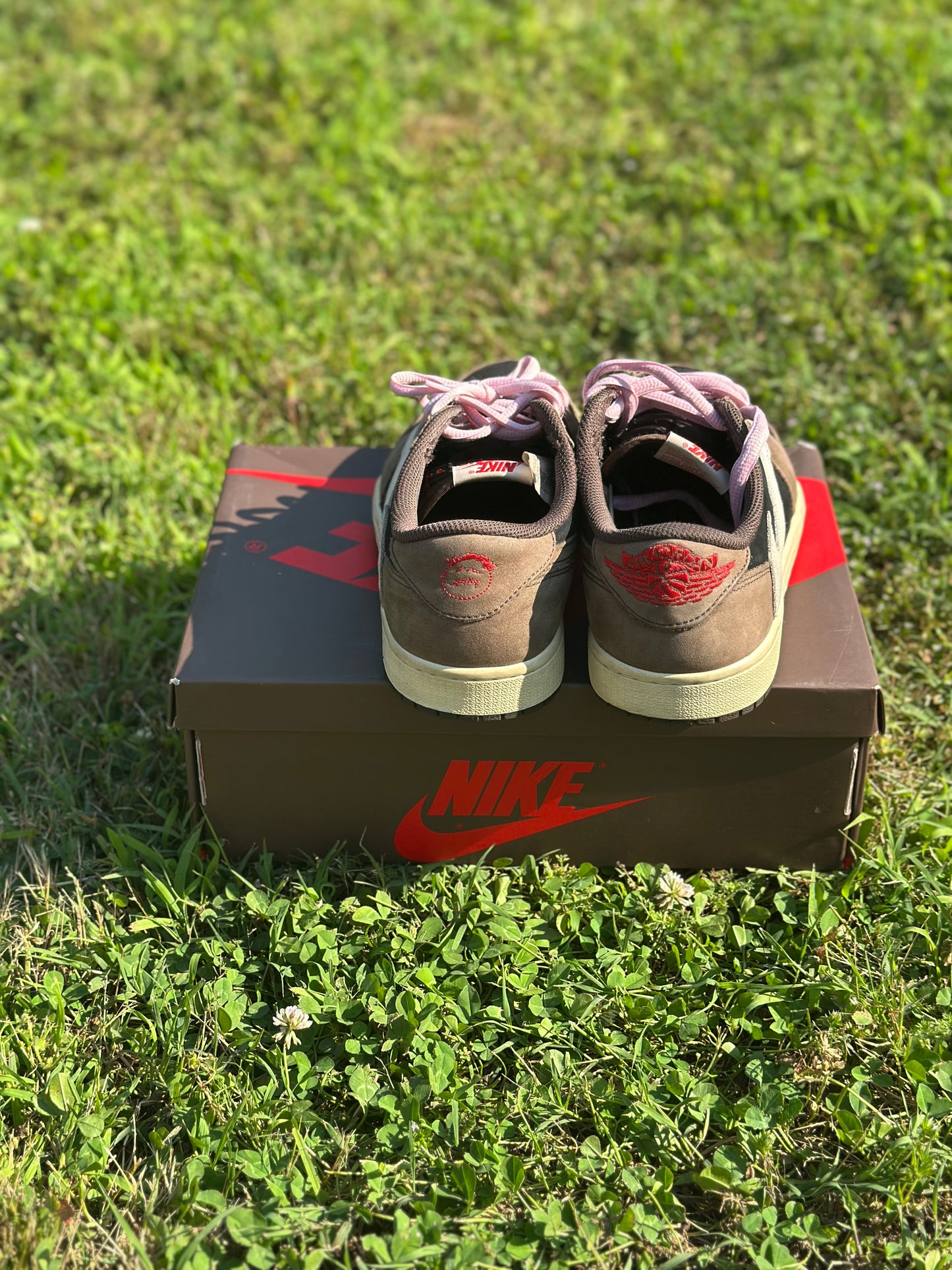 Jordan 1 Low “Travis Scott Mocha” Size 8M