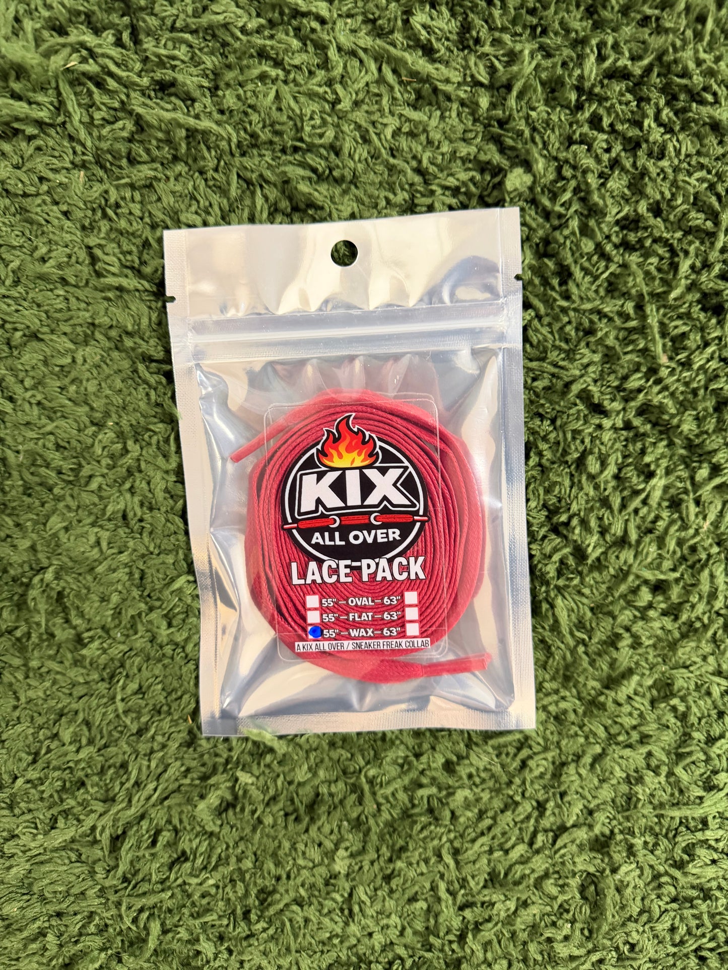 SINGLE LACE PACKS RED 55" WAX LACES