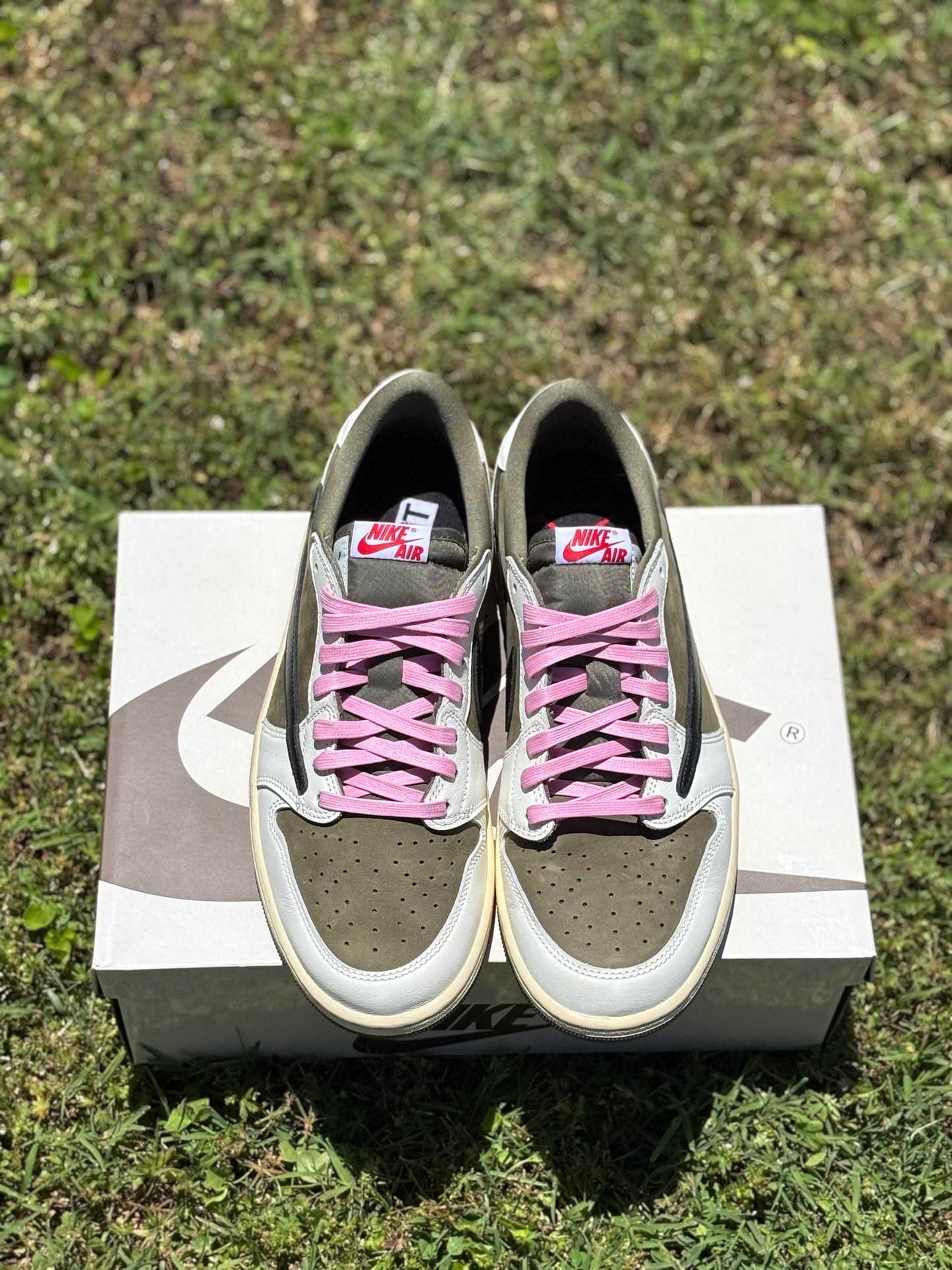 Jordan 1 Low Travis Scott “Medium Olive” Size 11M