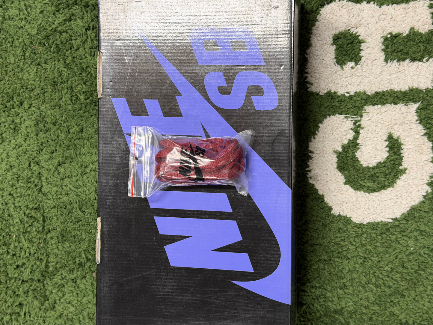 Nike SB Dunk Low Milli Vanilli