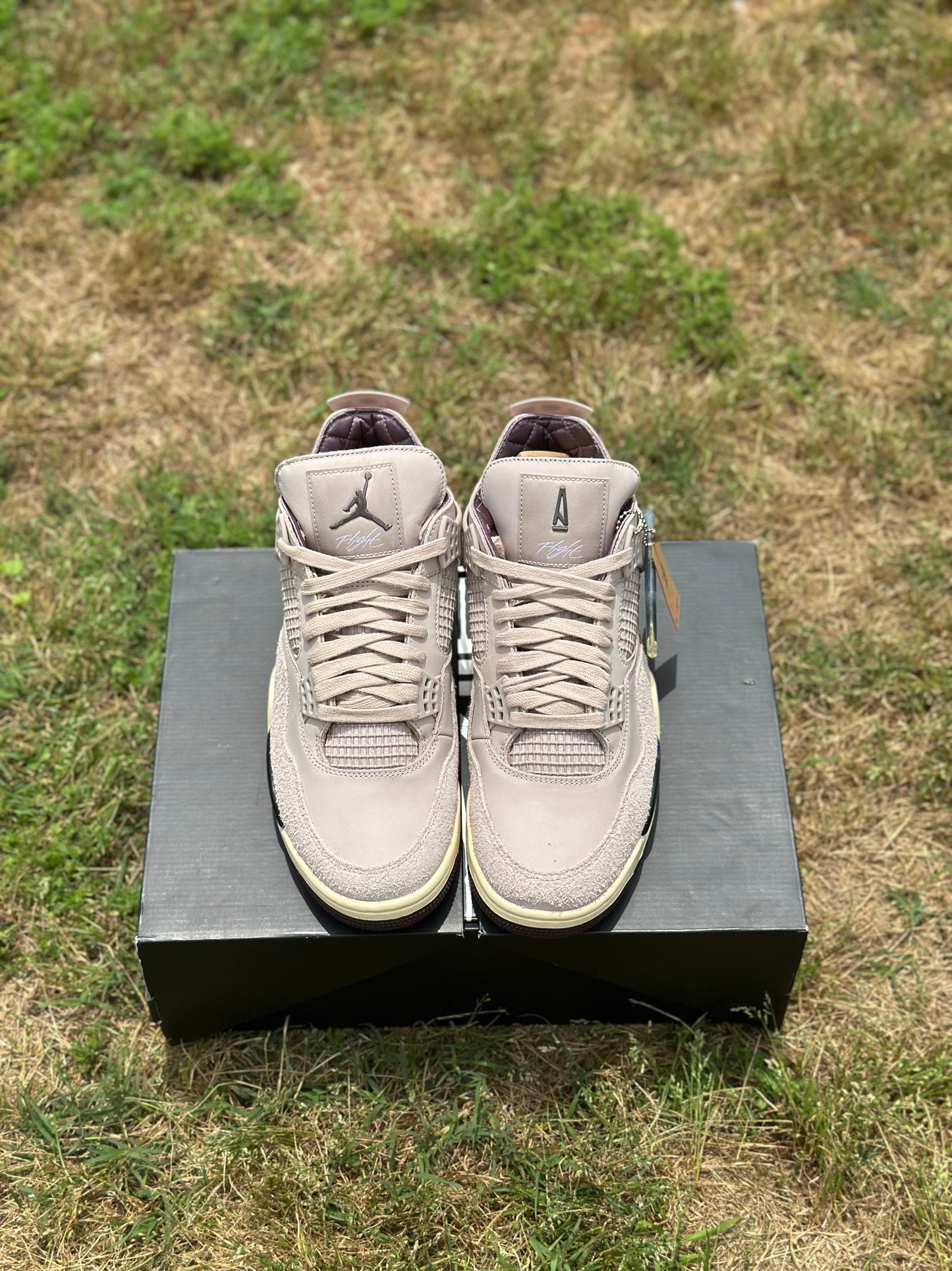 Jordan 4 “a ma Manier While you were Sleeping” Size 10.5W (9M)