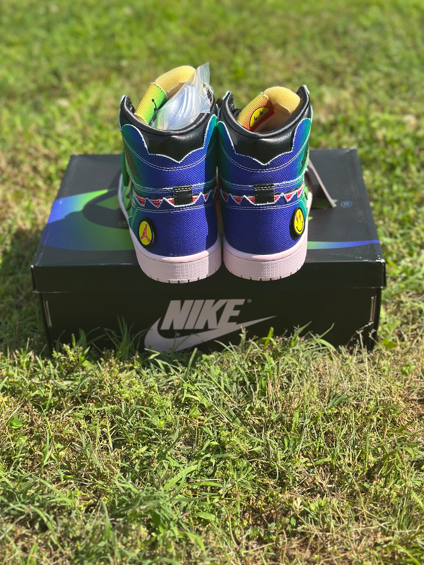 Jordan 1 High “J Balvin” Size 9M