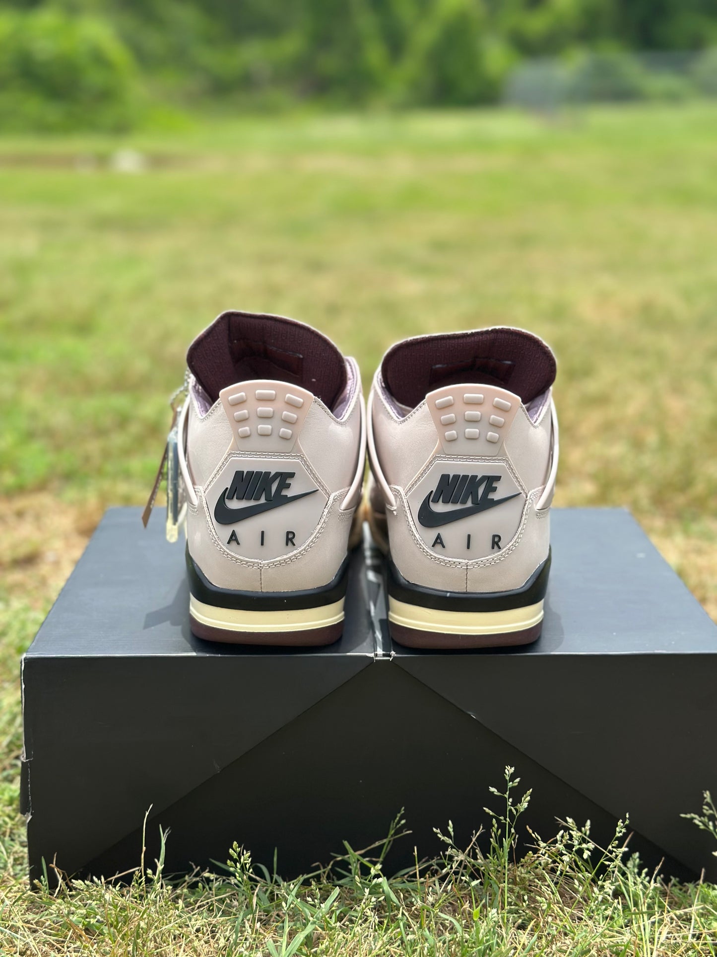 Jordan 4 “a ma Manier While you were Sleeping” Size 10.5W (9M)