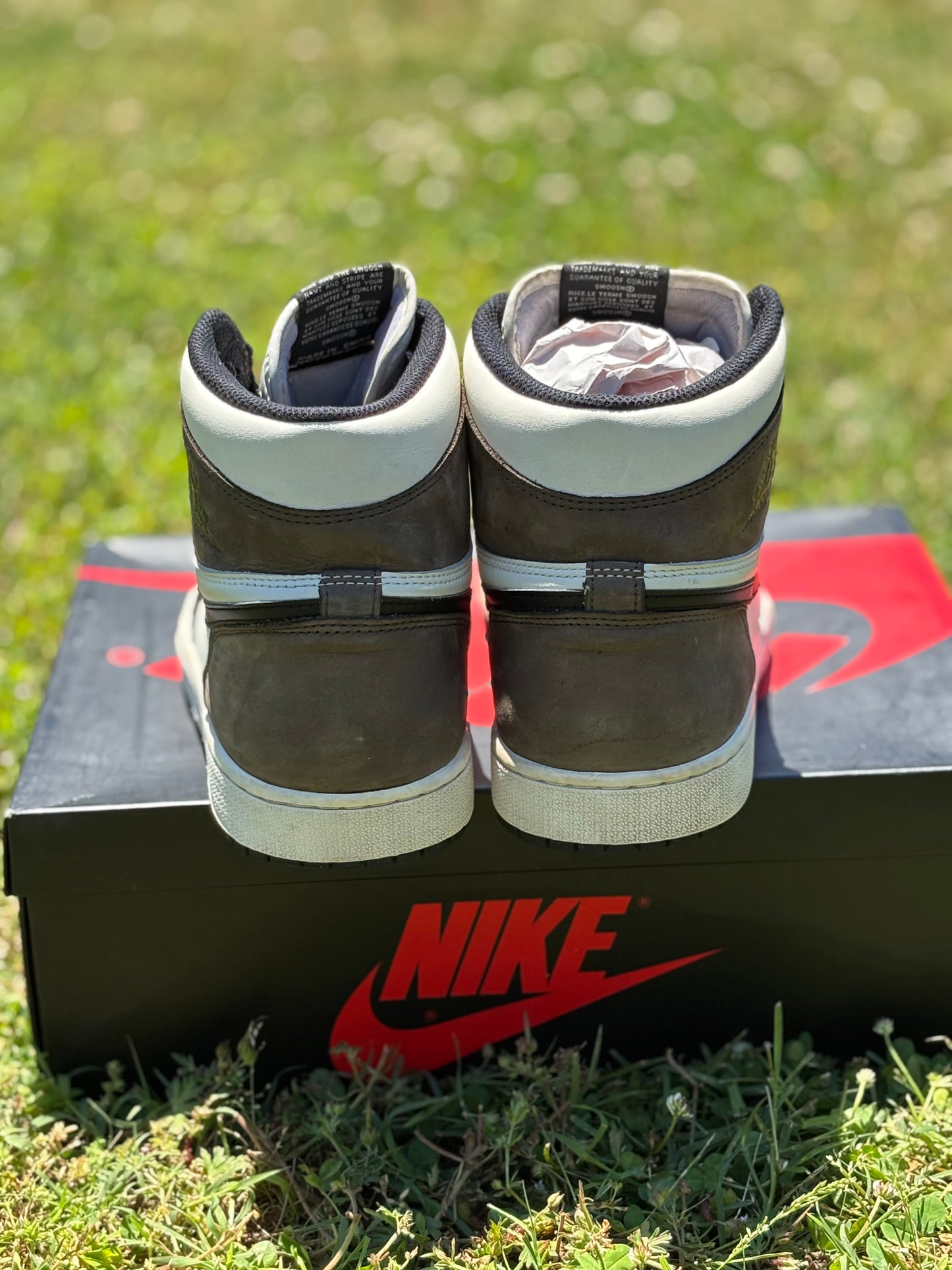 Jordan 1 High “Mocha” Size 11M