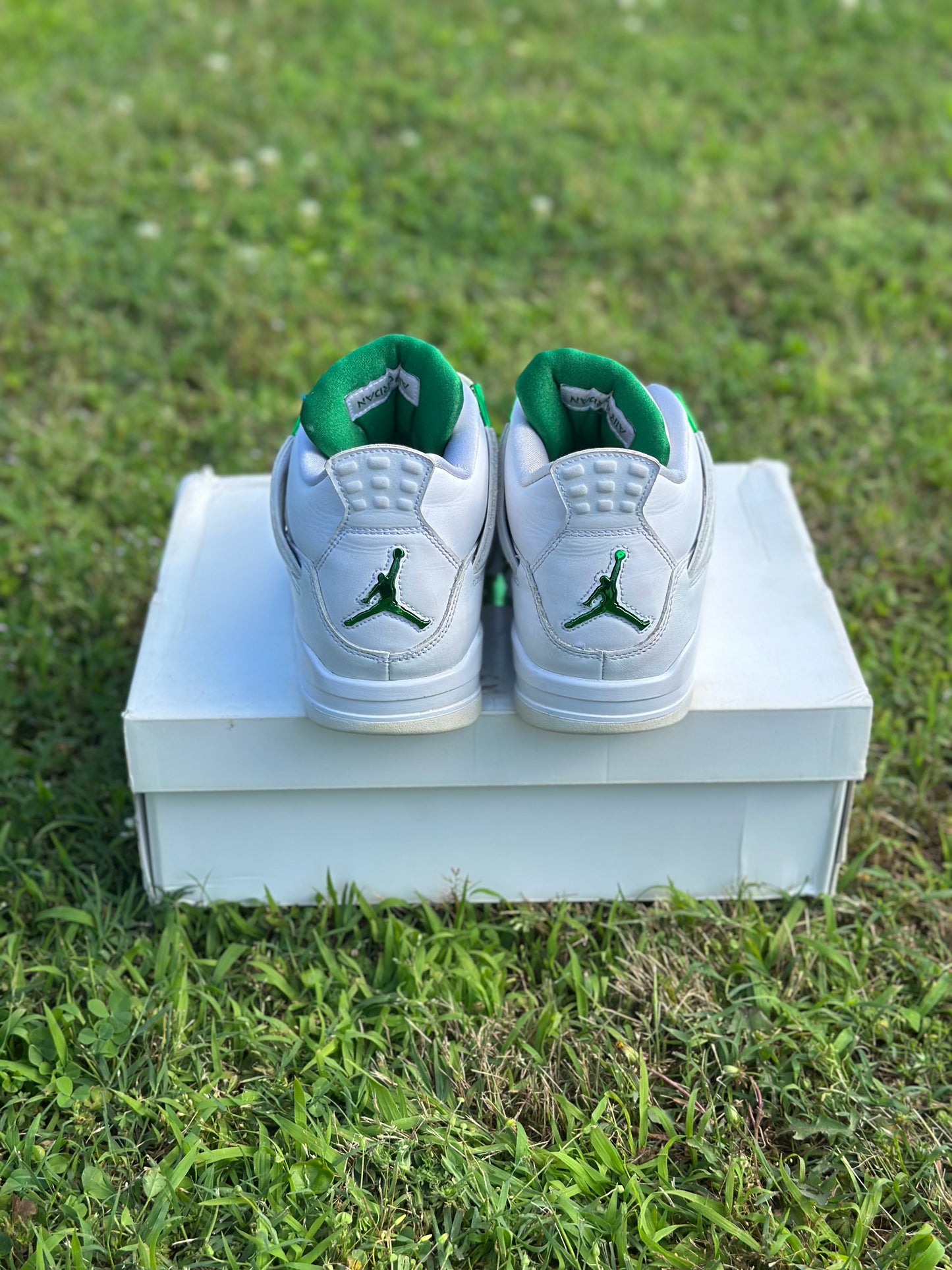 Jordan 4 “Metallic Green” Size 8.5M