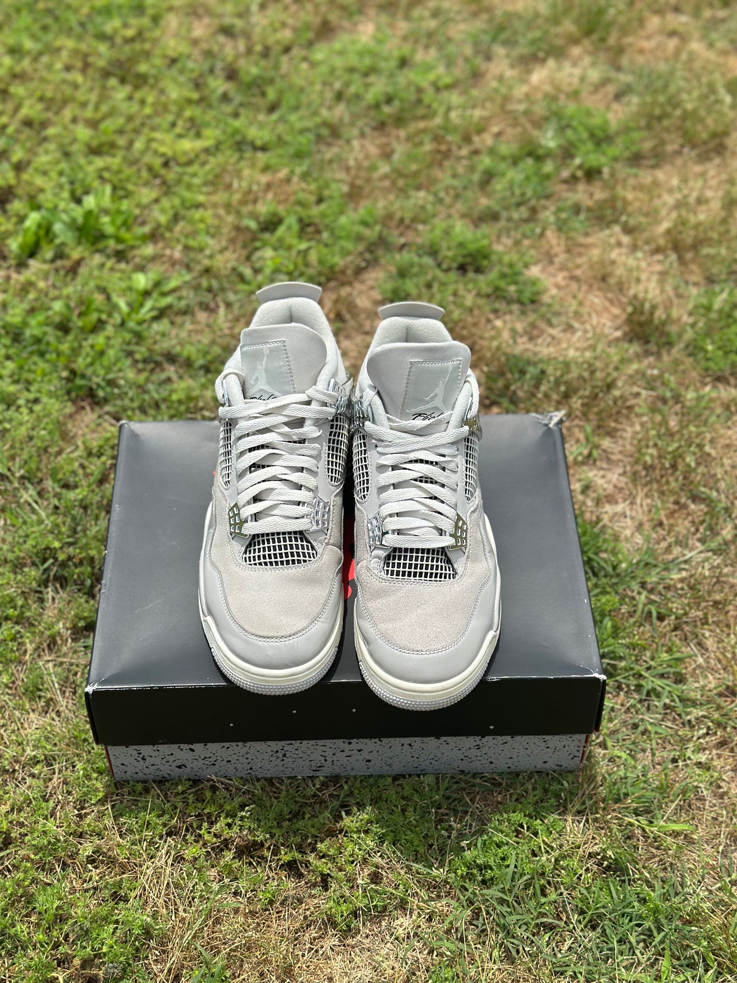Jordan 4 “Frozen Moments” Size 11W (9.5M)