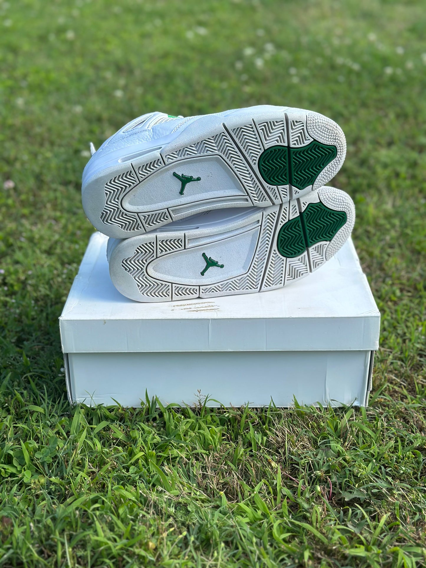 Jordan 4 “Metallic Green” Size 8.5M