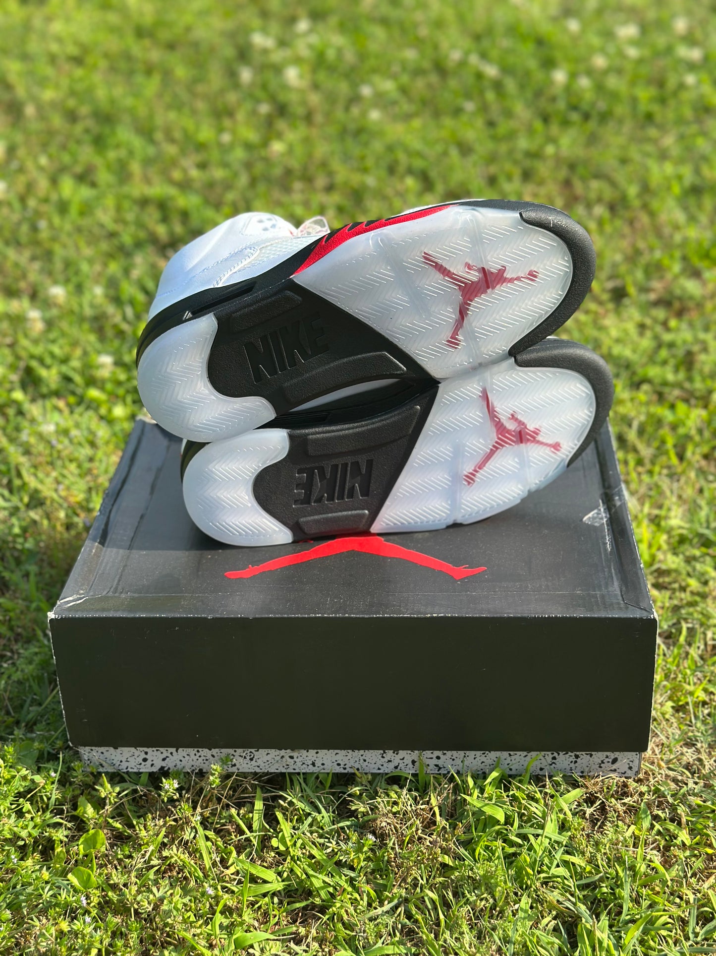 Jordan 5 “Fire Red” Size 8.5M