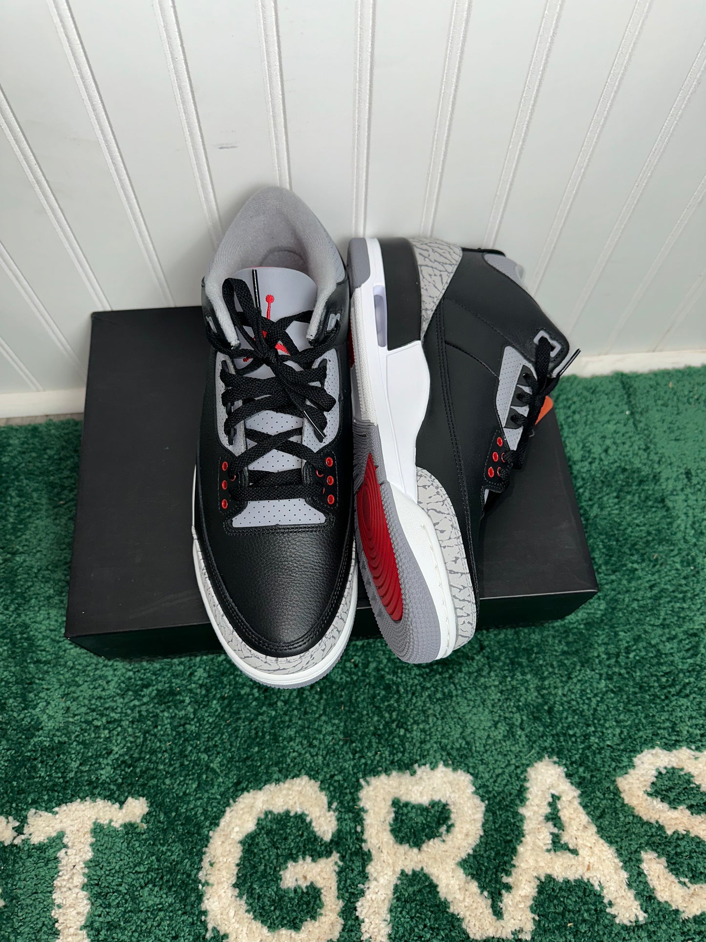 (C136) Size 11M Jordan 3 Black cement