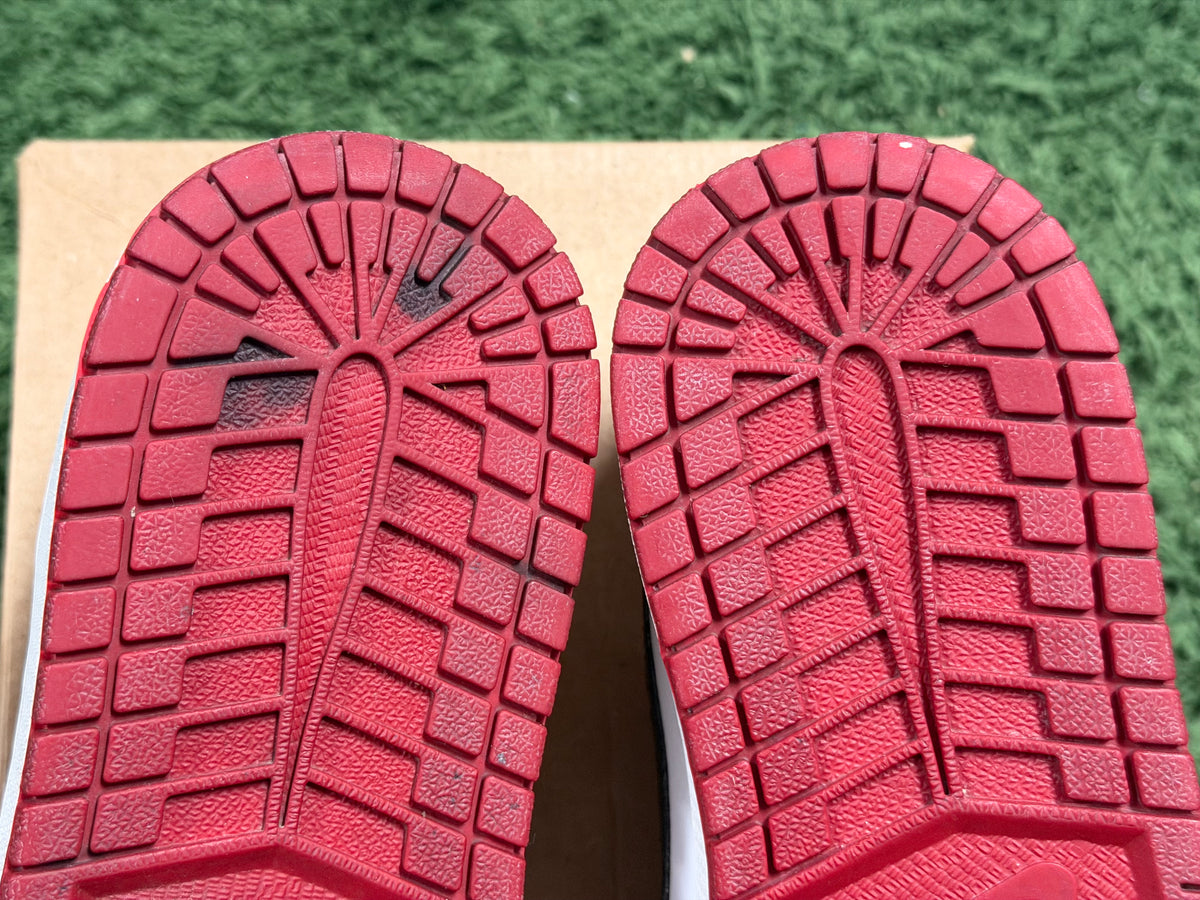 Jordan 1 Retro Low Chicago (2016)