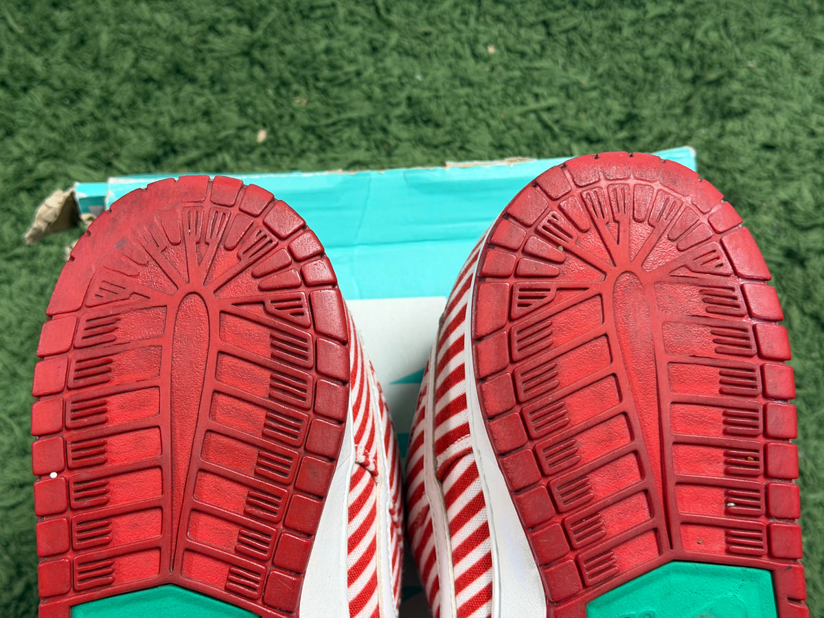 Nike SB Dunk Low Candy Cane