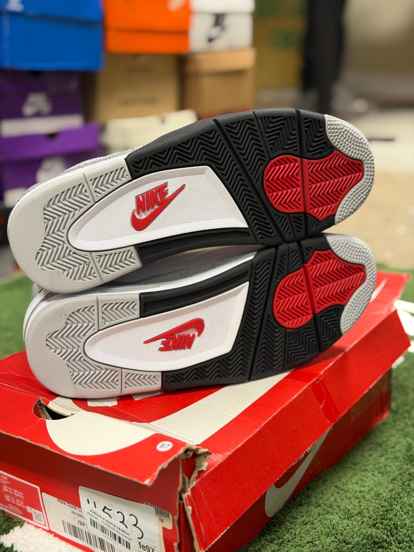 JORDAN 4 WHITE CEMENT