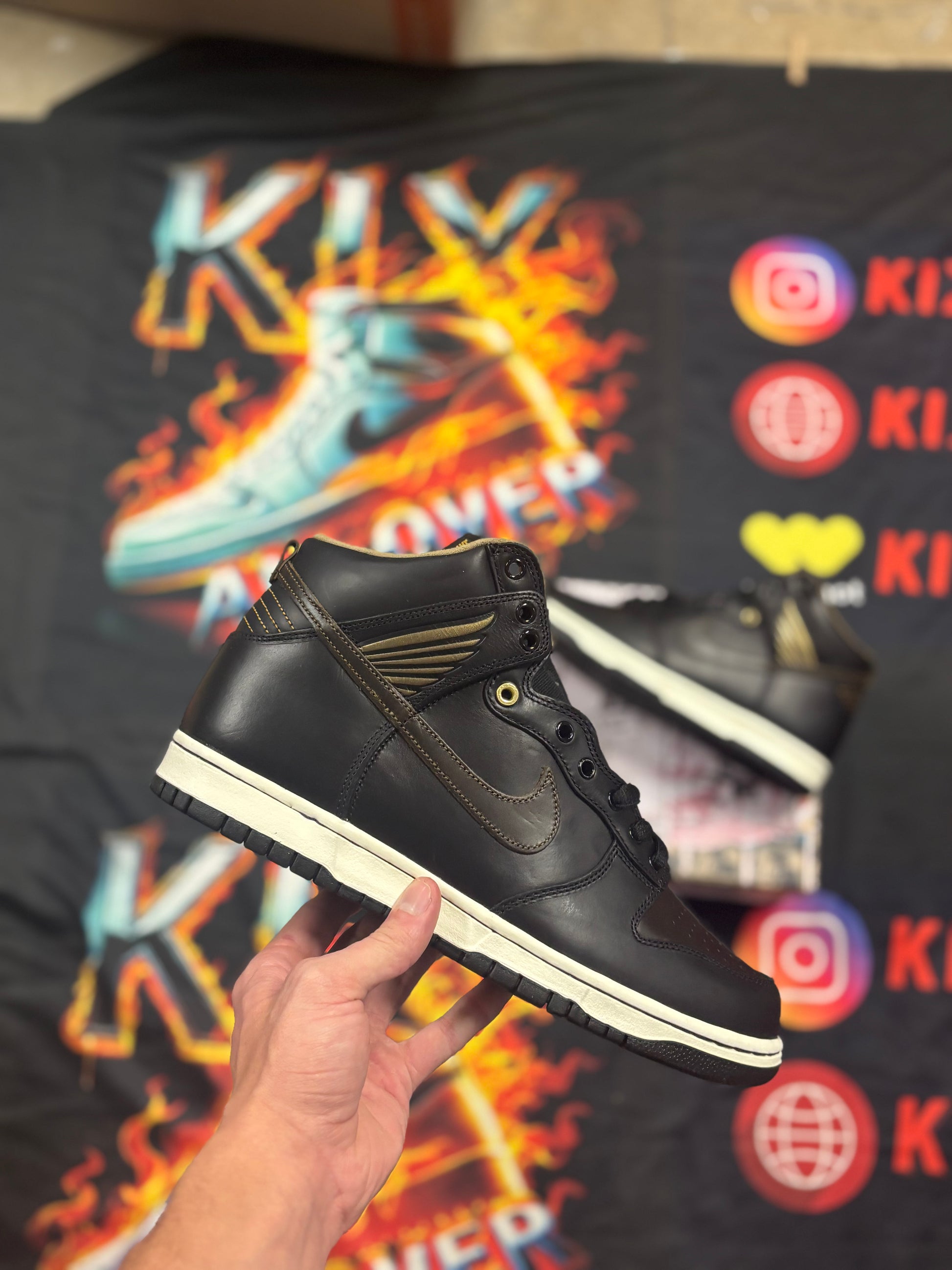 Nike SB Dunk High Pawnshop Skate Co. Old Soul (Special Box)