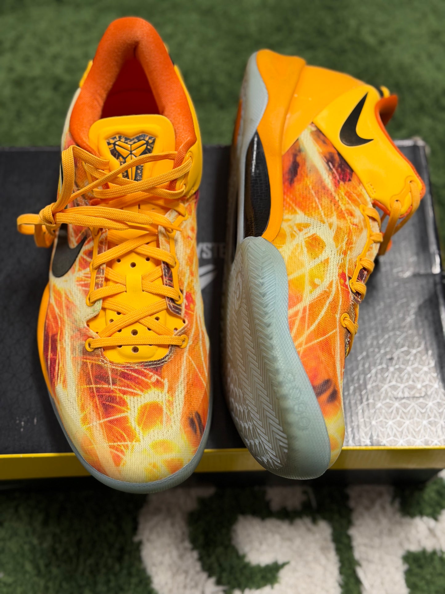 Nike Kobe 8 Shanghai Fireworks