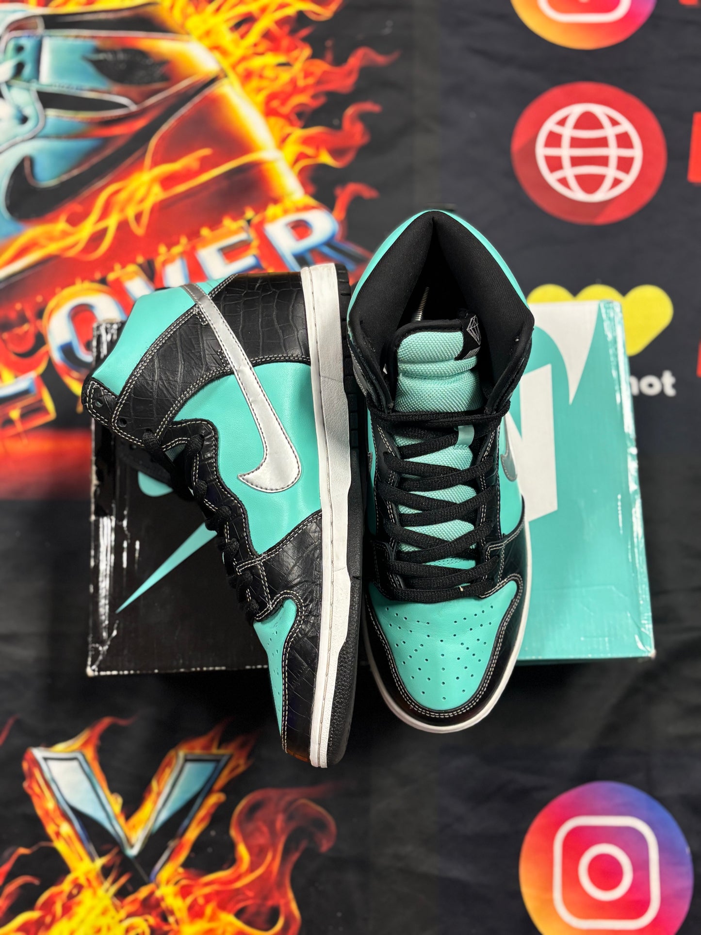 Nike SB Dunk High Diamond Supply Co.