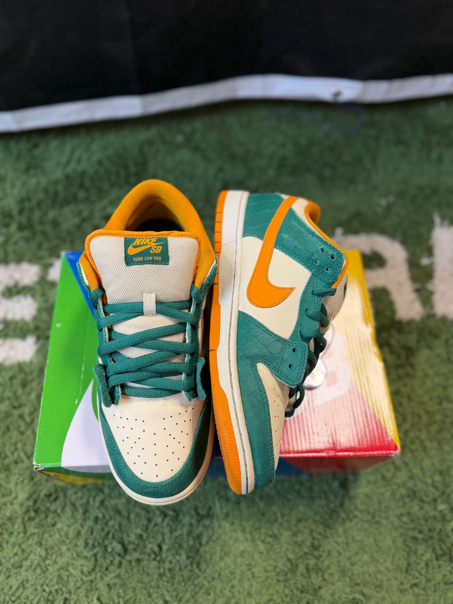 Nike SB Dunk Low Legion Pine Kumquat