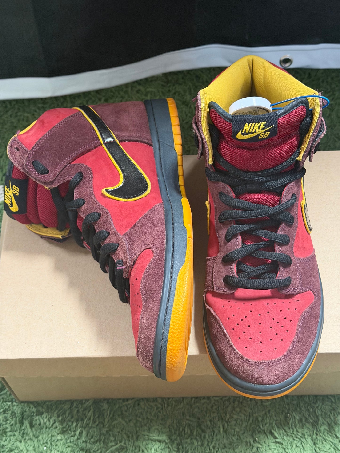 Nike SB Dunk High Iron Man