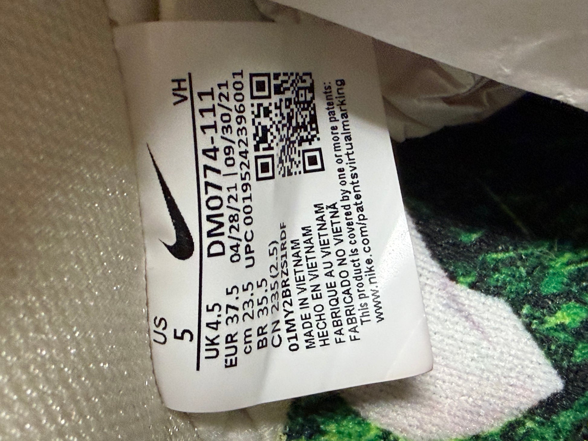 Nike SB Dunk Low Mummy