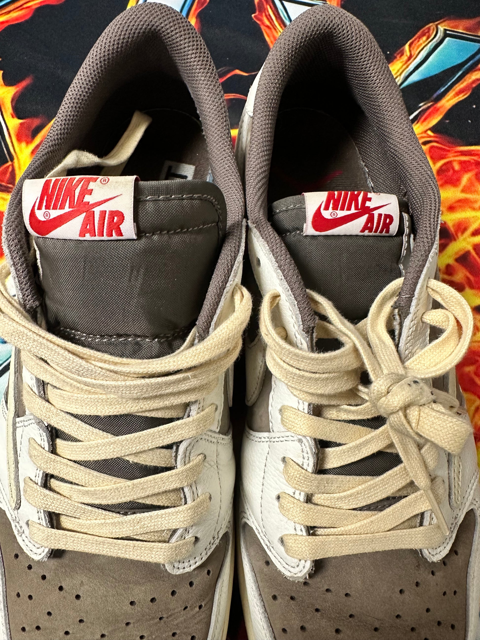 JORDAN 1 LOW TRAVIS SCOTT REVERSE MOCHA