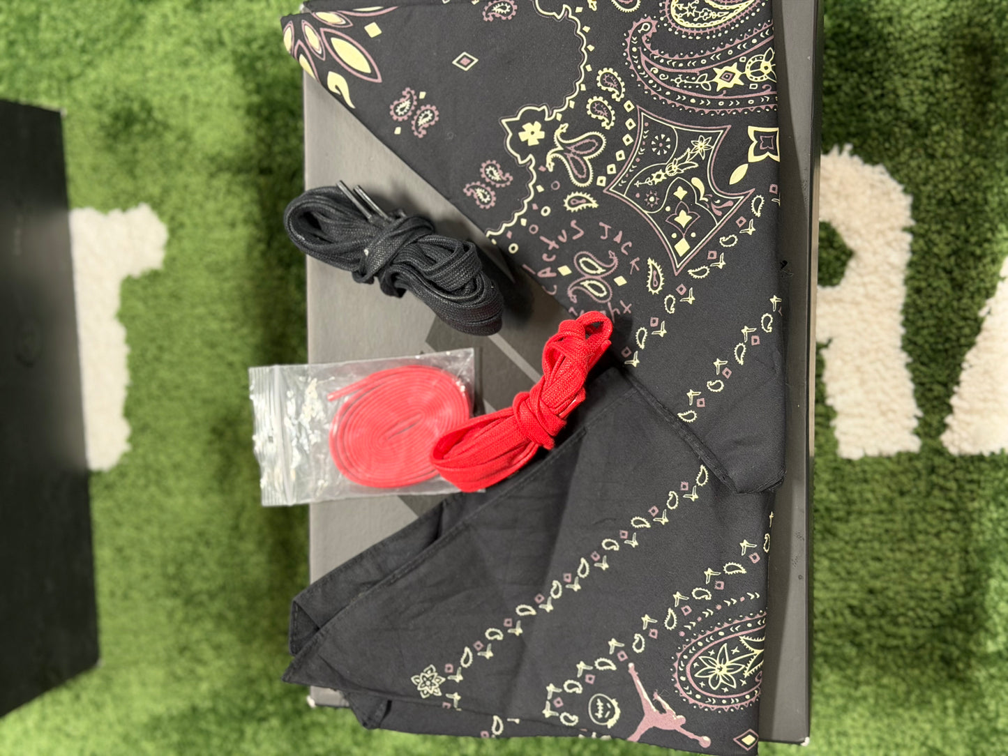 Jordan 1 Retro Low OG SP Travis Scott Black Phantom