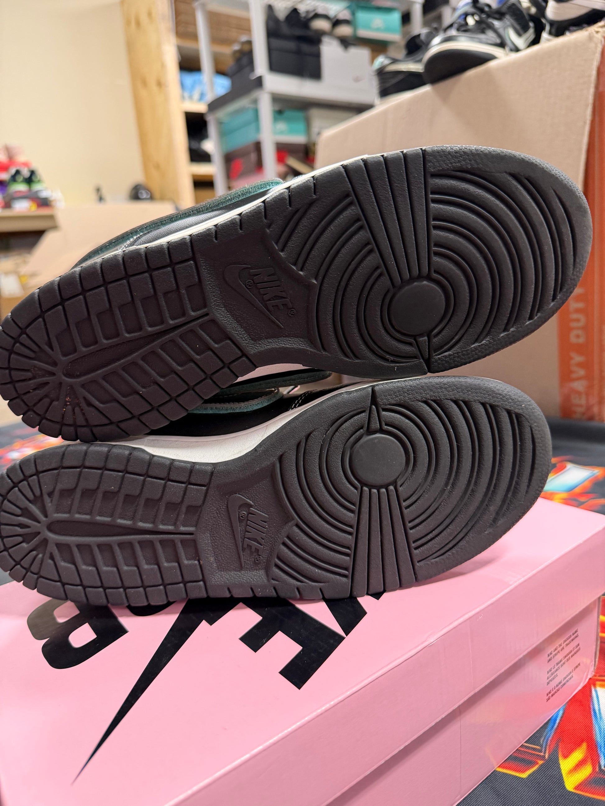 Nike SB Dunk Low Diamond Supply Co. Black Diamond