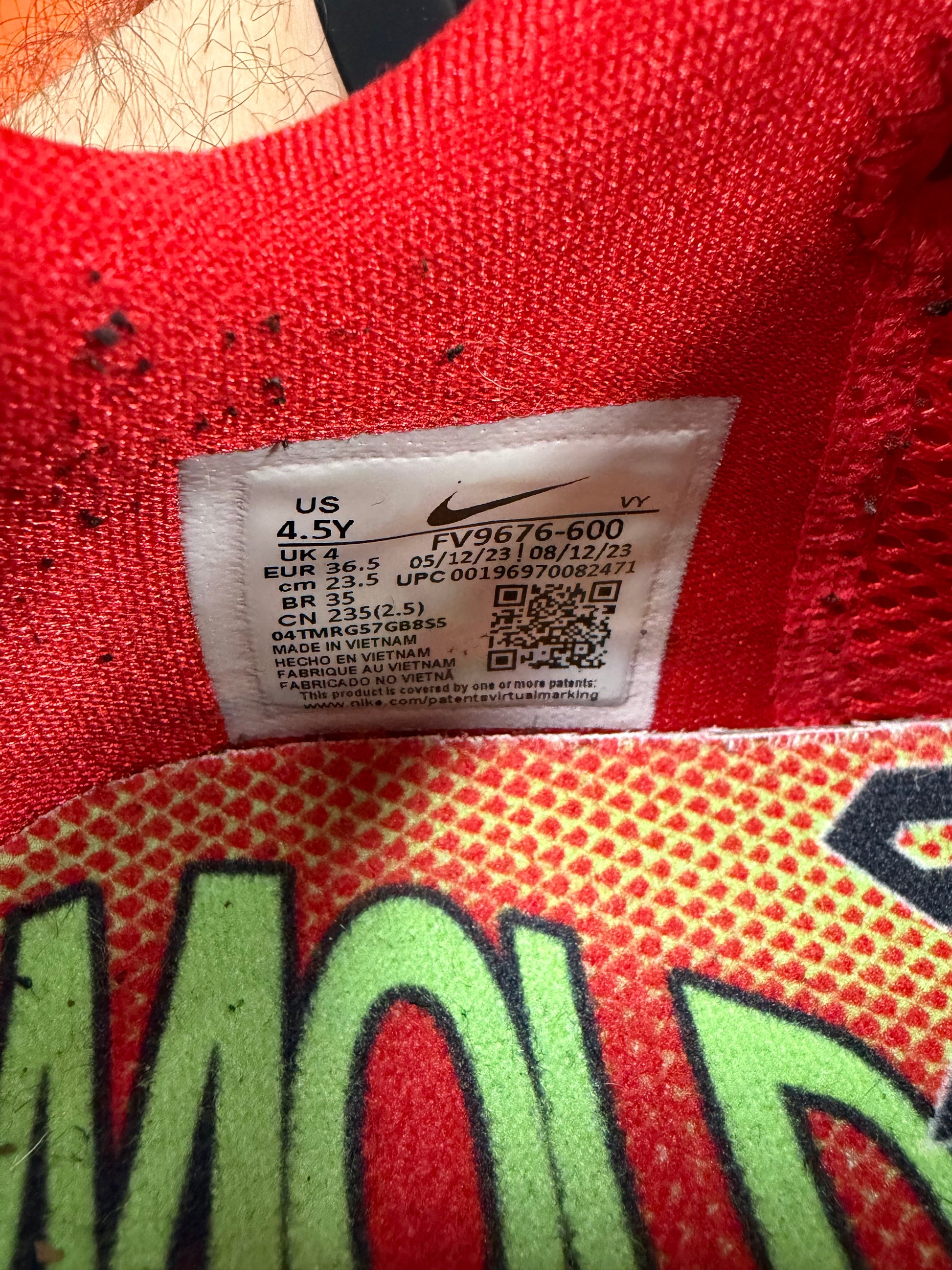 NIKE KOBE 6 PROTRO REVERSE GRINCH (GS)