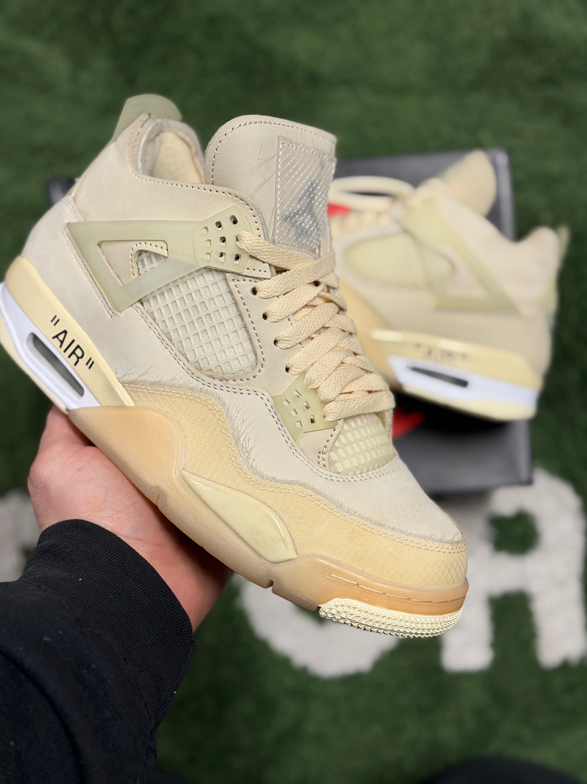 JORDAN 4 OFFWHITE SAIL