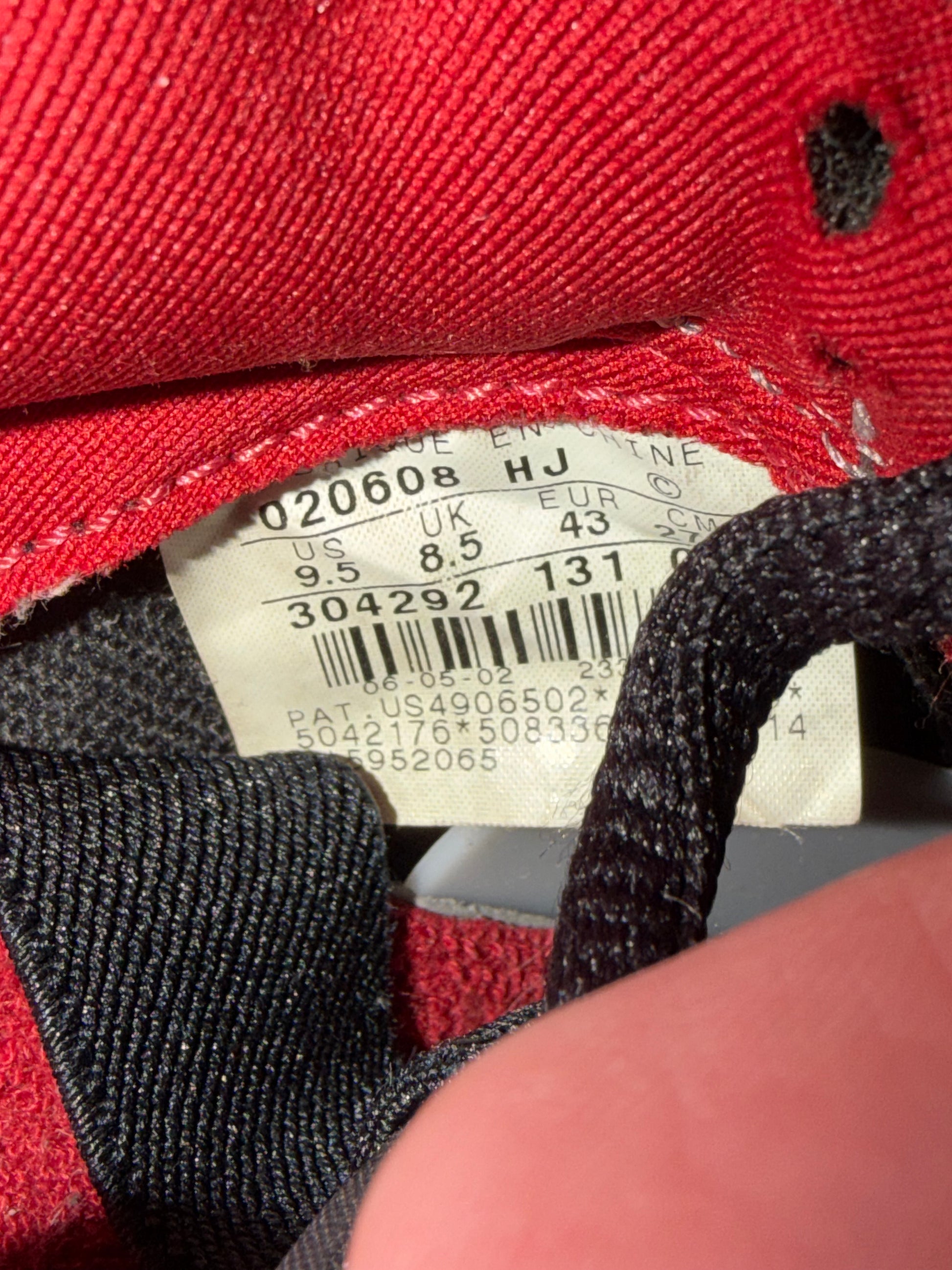 Nike SB Dunk Low Supreme Black Cement (2002)