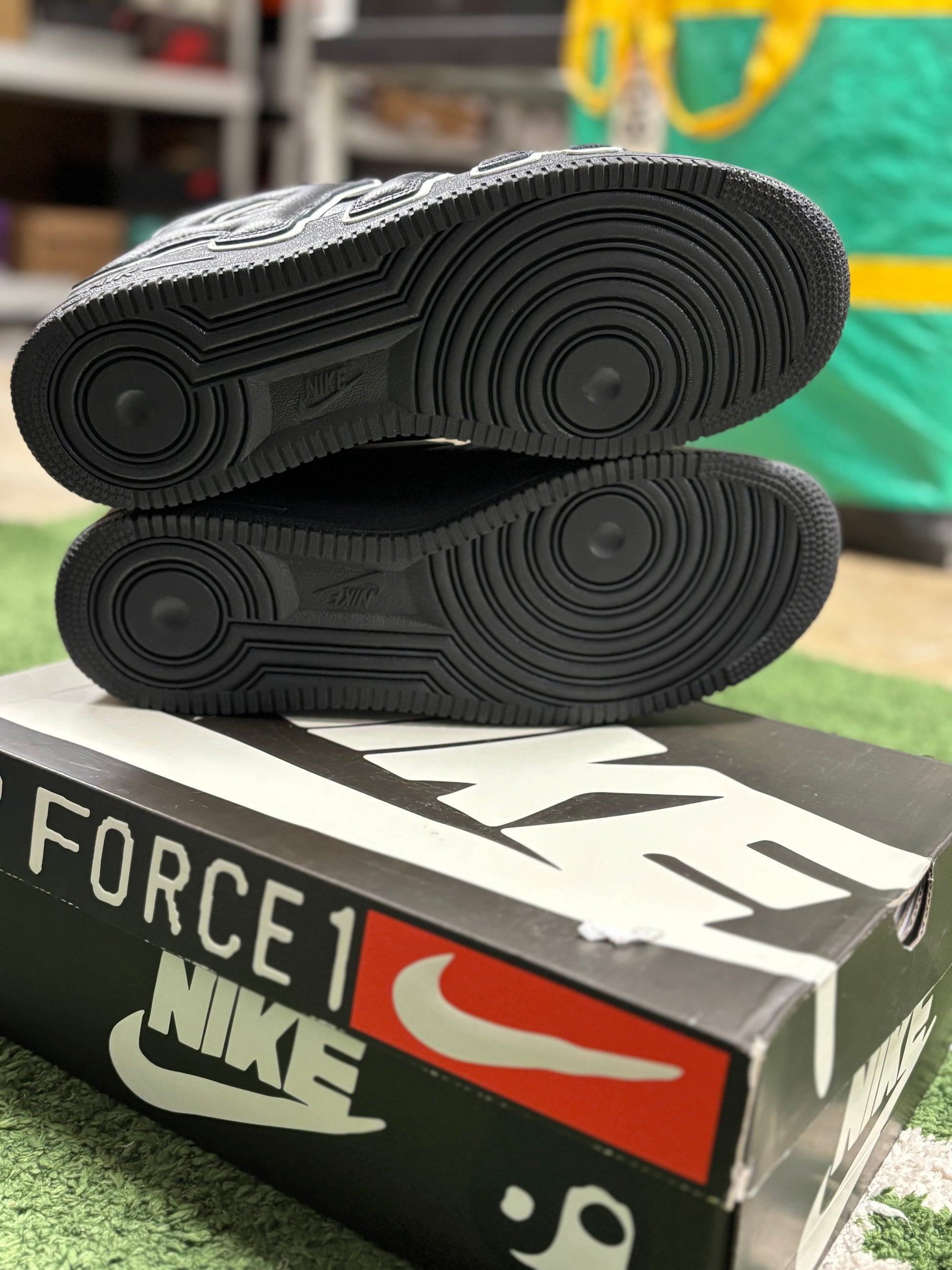 Nike Air Force 1 Low Cactus Plant Flea Market Black (2024)