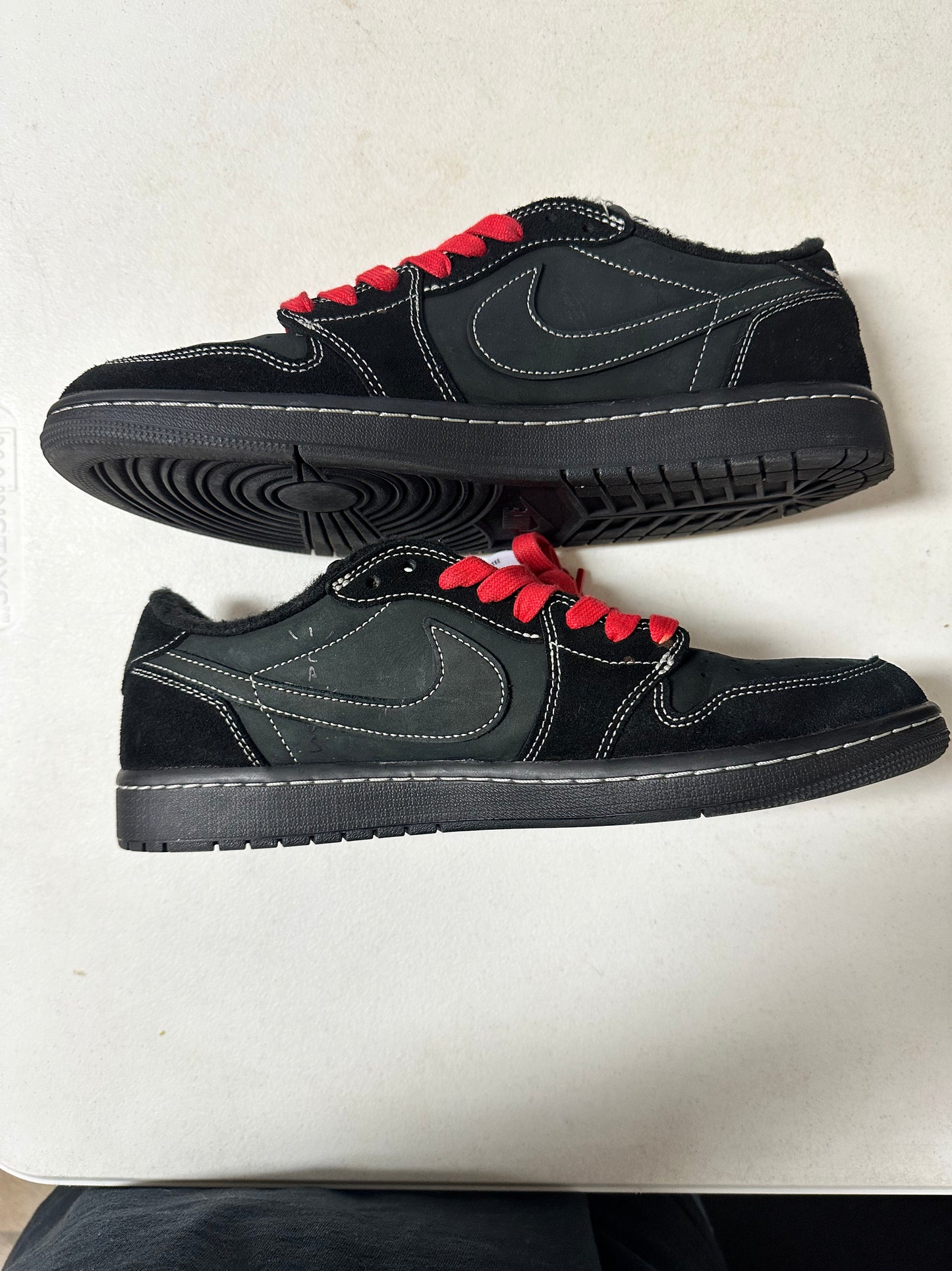 JORDAN 1 LOW TRAVIS SCOTT PHANTOM