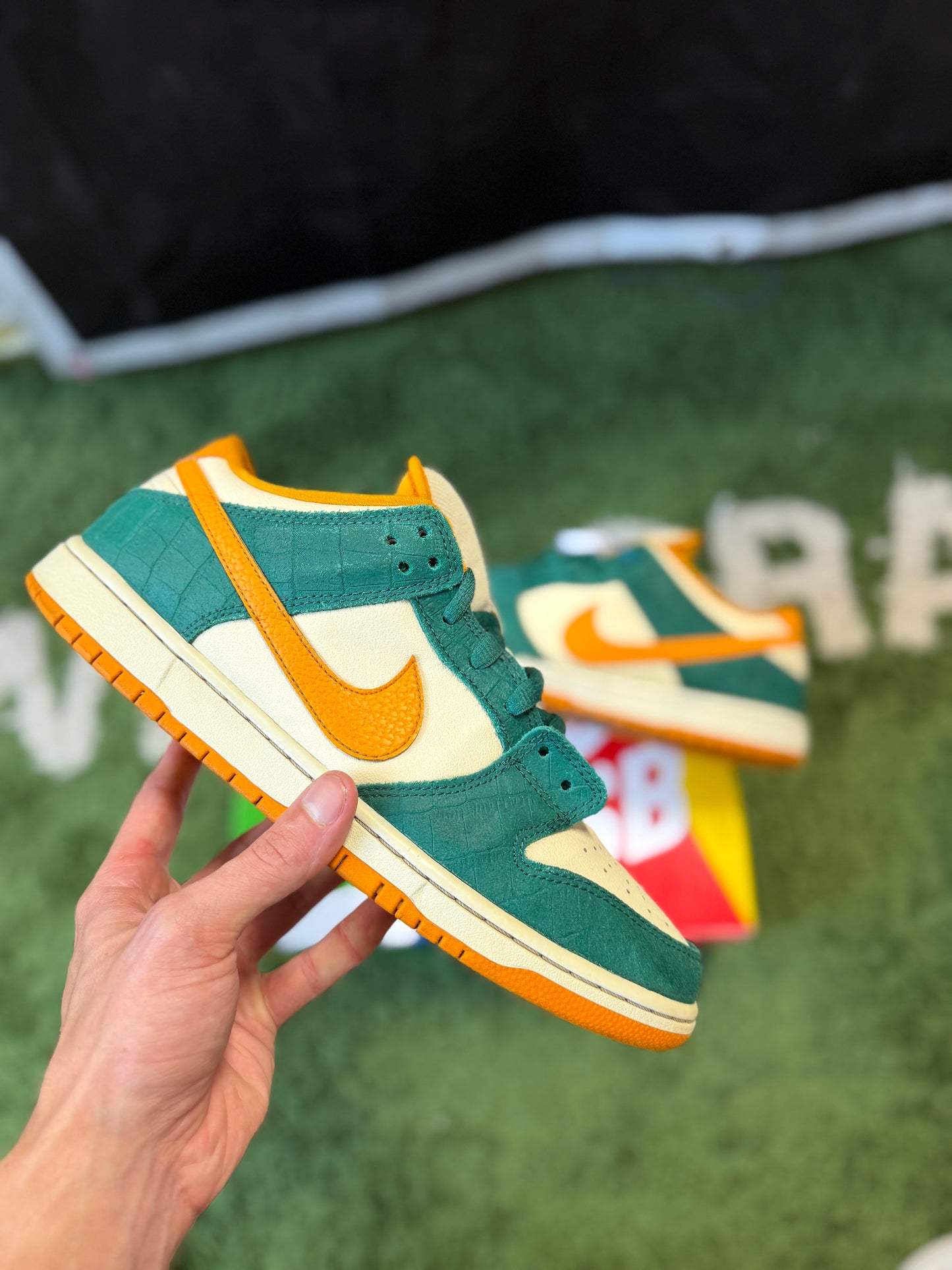 Nike SB Dunk Low Legion Pine Kumquat