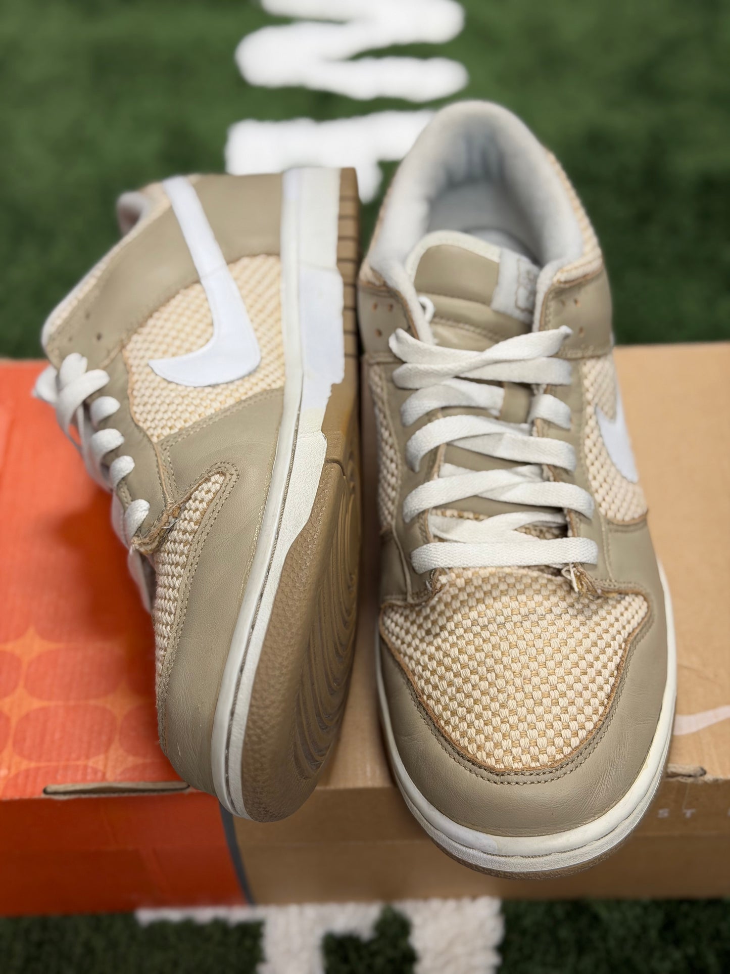 NIKE DUNK LOW ISLAND DRUM PACK LIGHT BONE HEMP