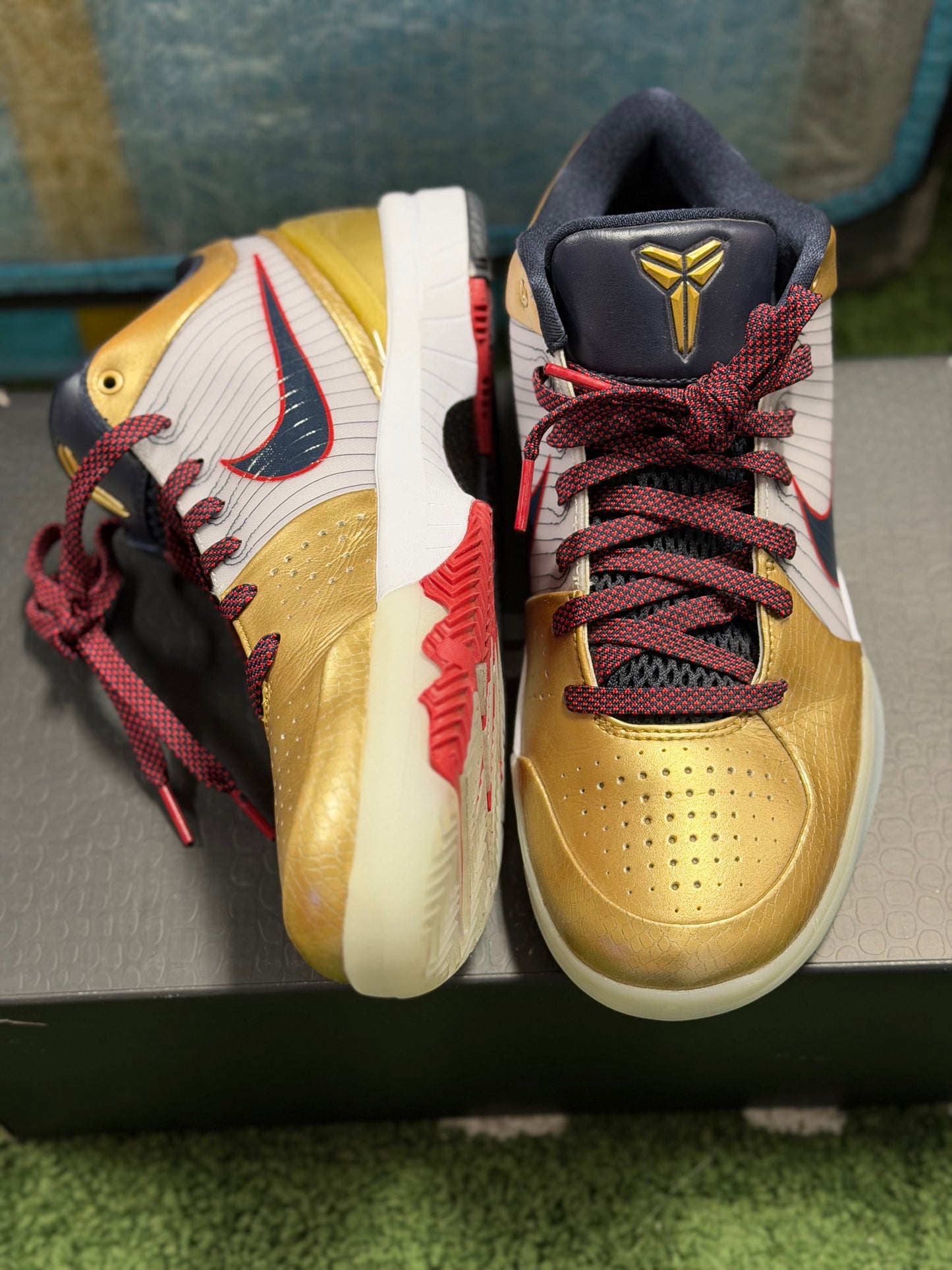 NIKE KOBE 4 GOLD MEDAL (2024)