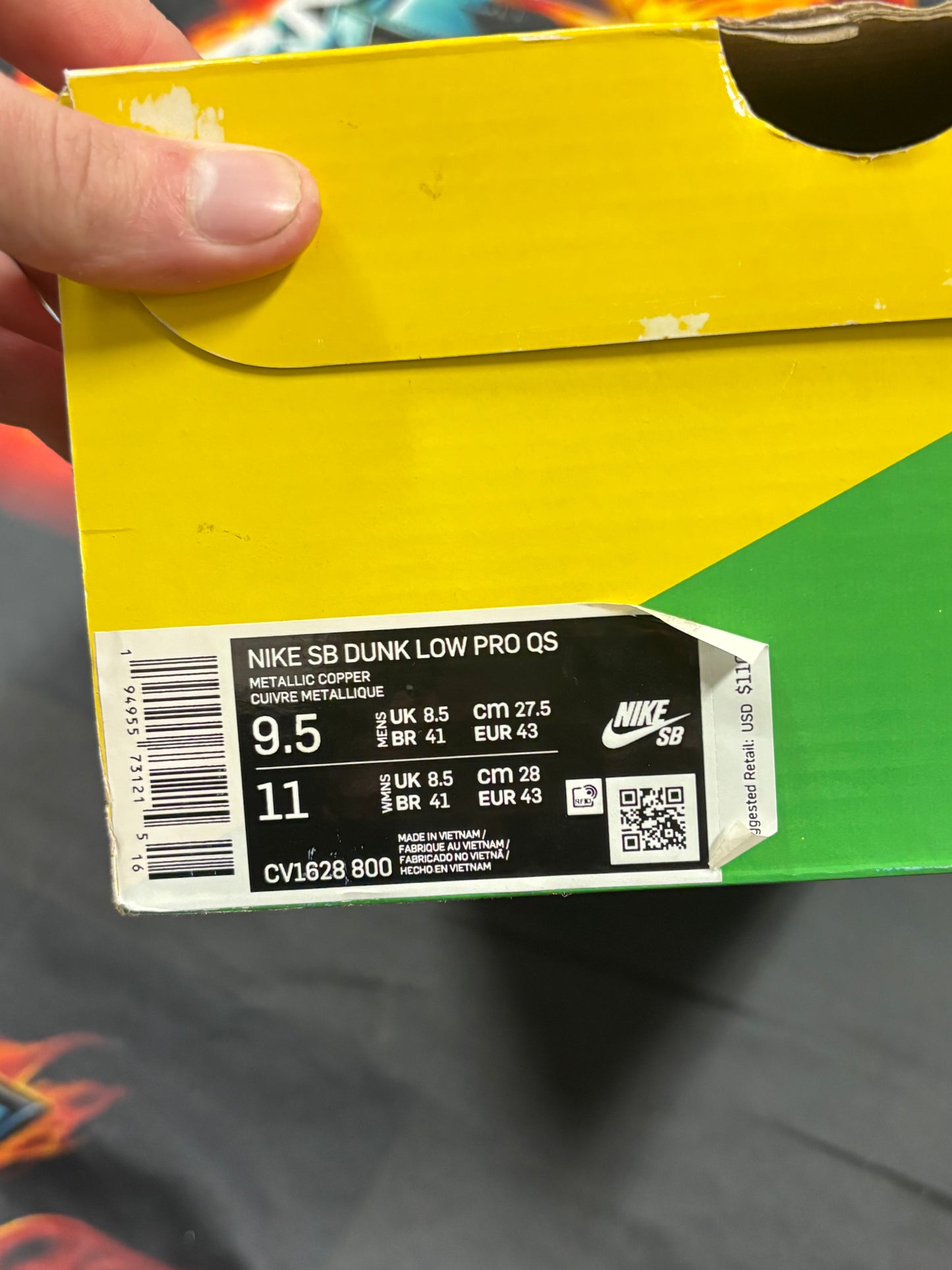 Nike SB Dunk Low Street Hawker (2021)