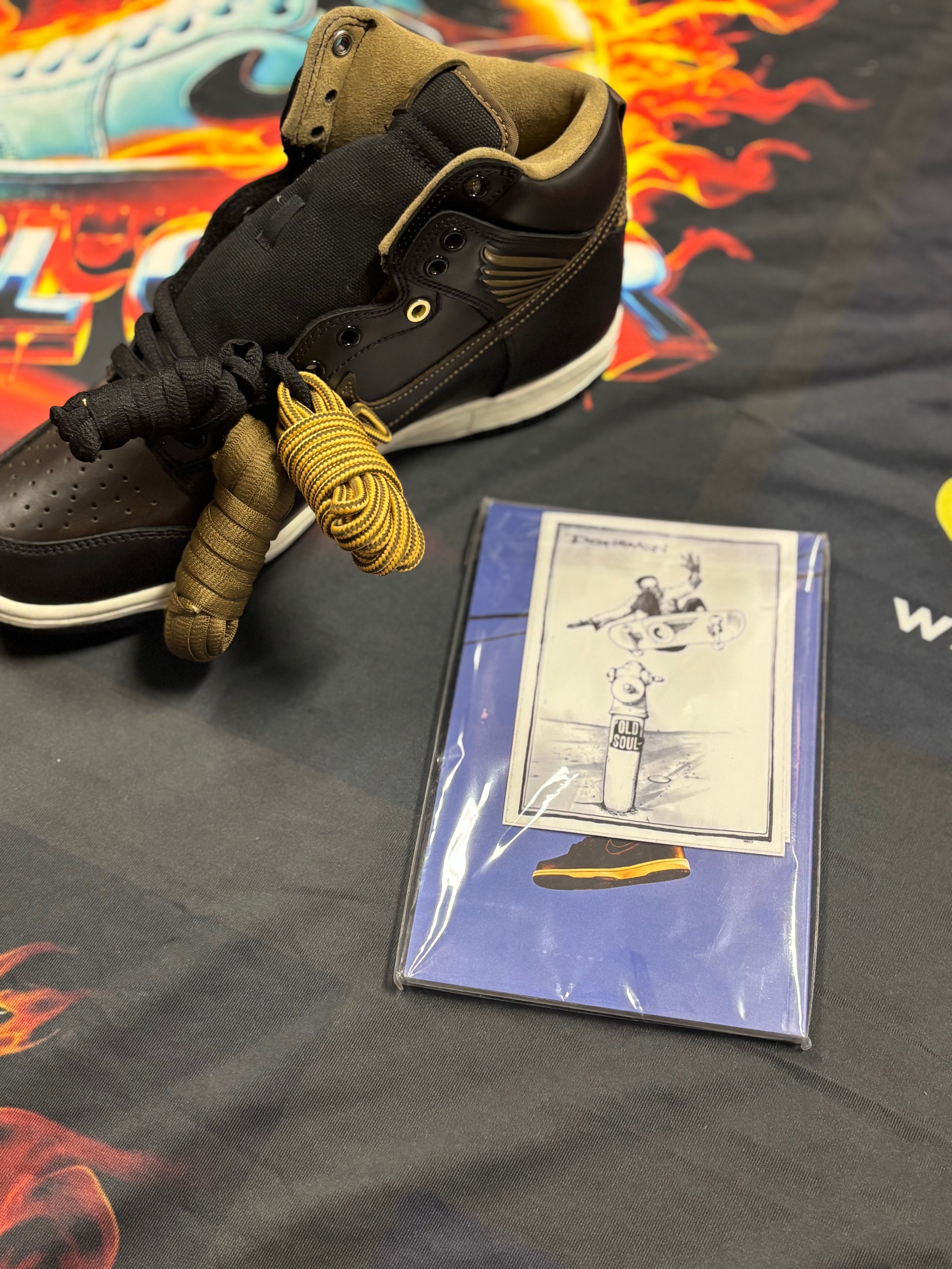 Nike SB Dunk High Pawnshop Skate Co. Old Soul (Special Box)