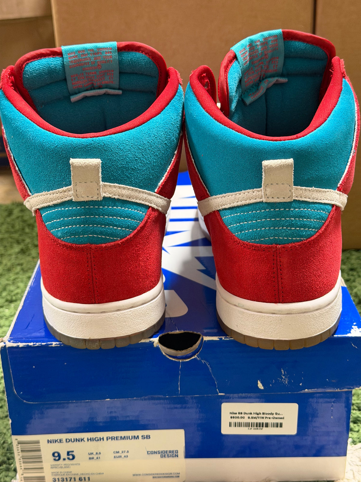 Nike SB Dunk High Bloody Gums