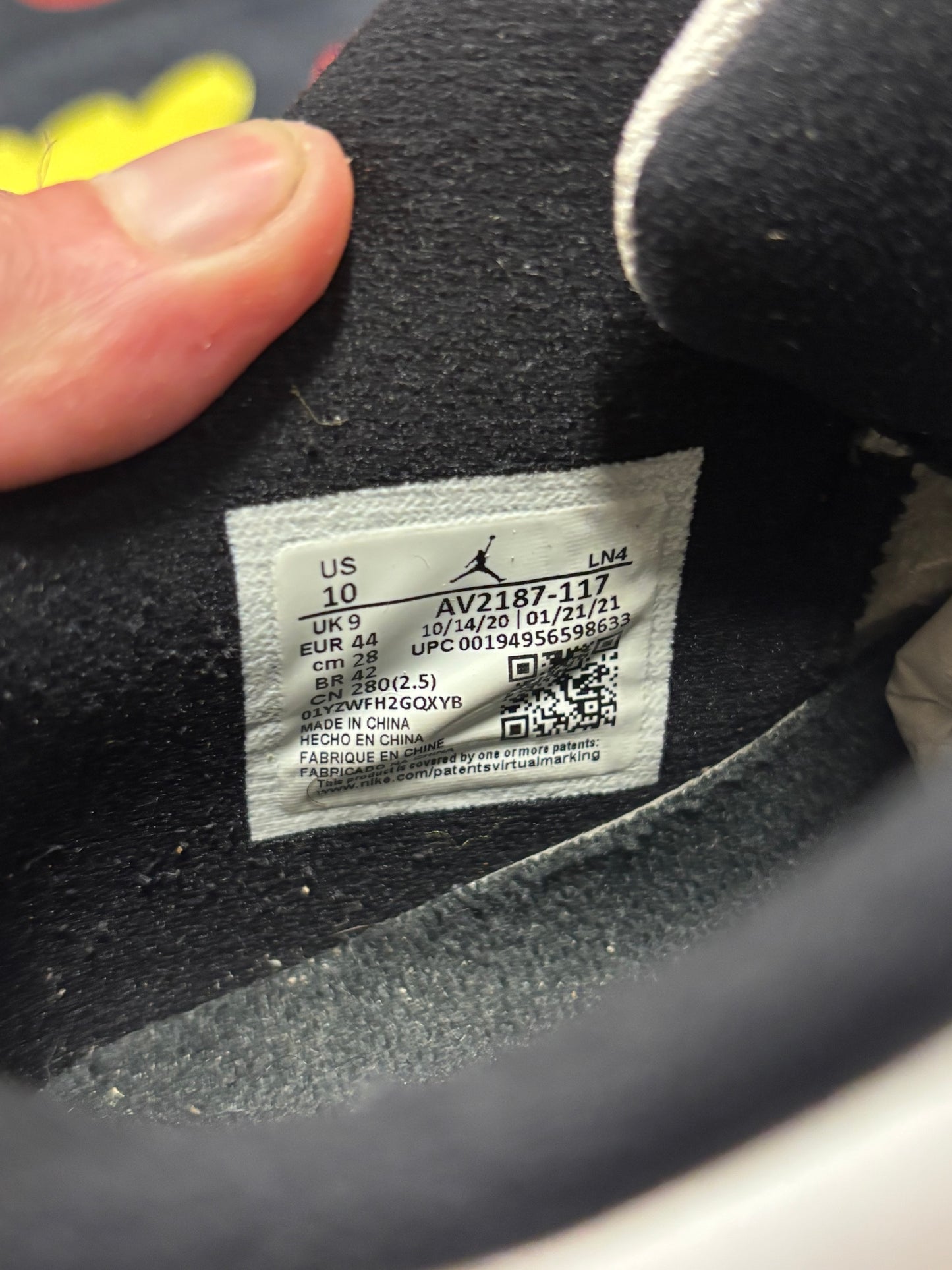 Jordan 11 Retro Low Legend Blue