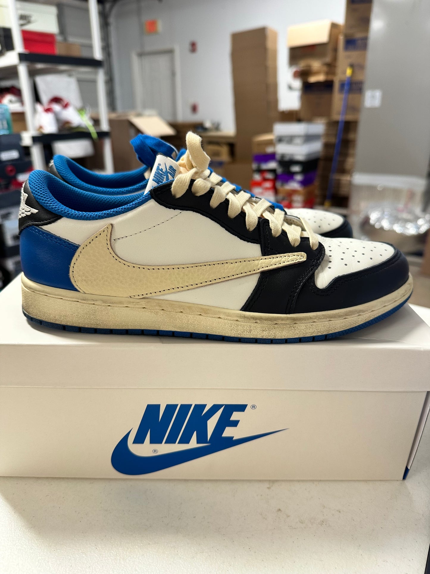 JORDAN 1 LOW TRAVIS SCOTT FRAGMENT
