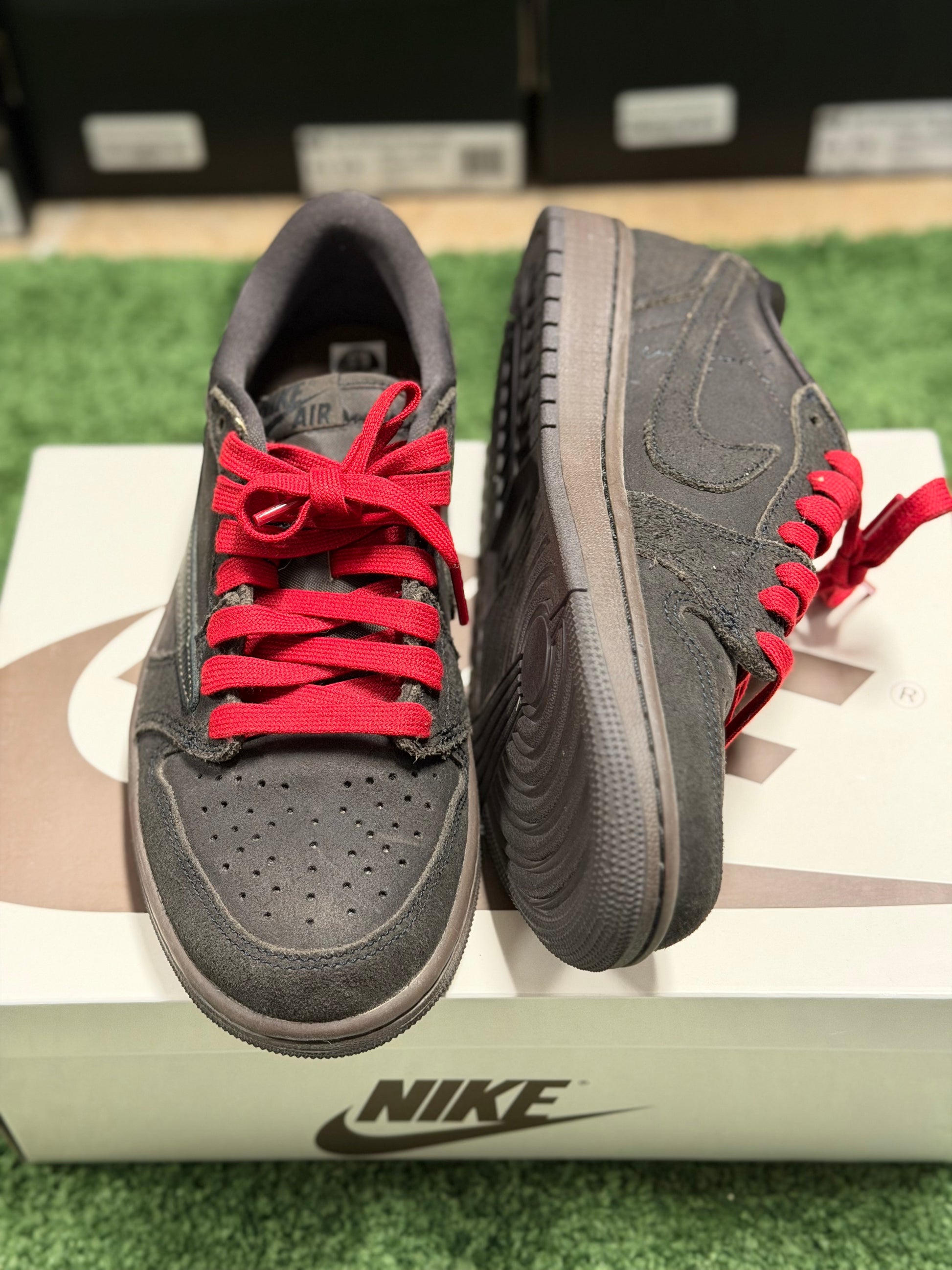 Jordan 1 Retro Low OG SP Travis Scott Velvet Brown