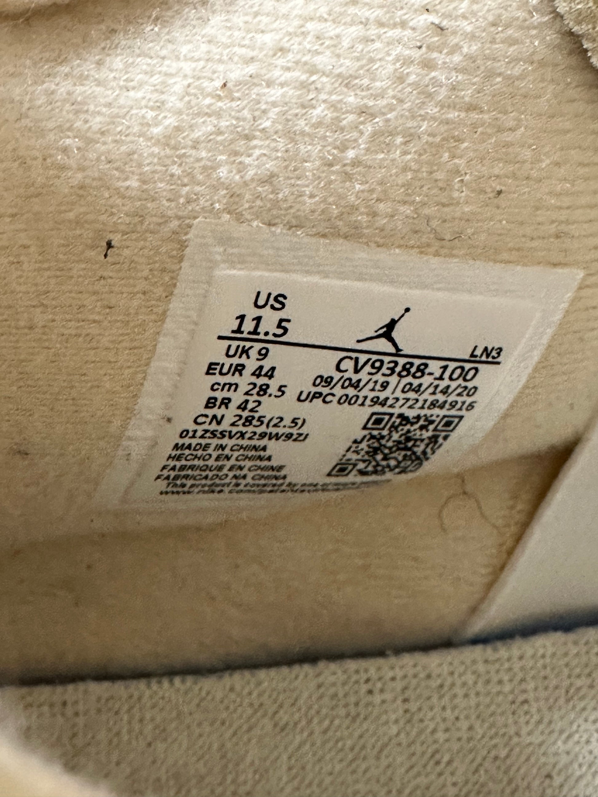Jordan 4 Off White Sail