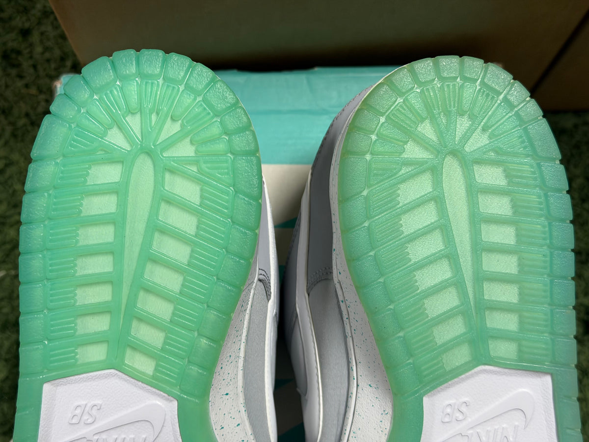 Nike SB Dunk Low Marty McFly
