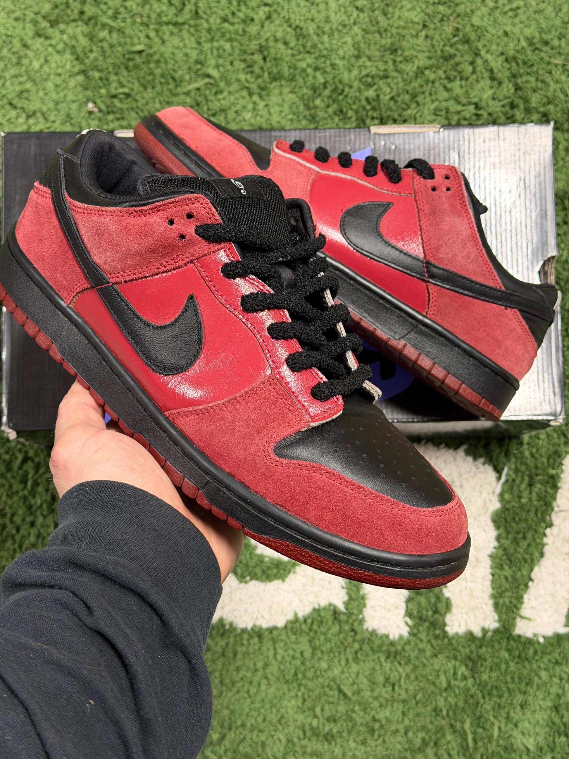Nike SB Dunk Low Milli Vanilli