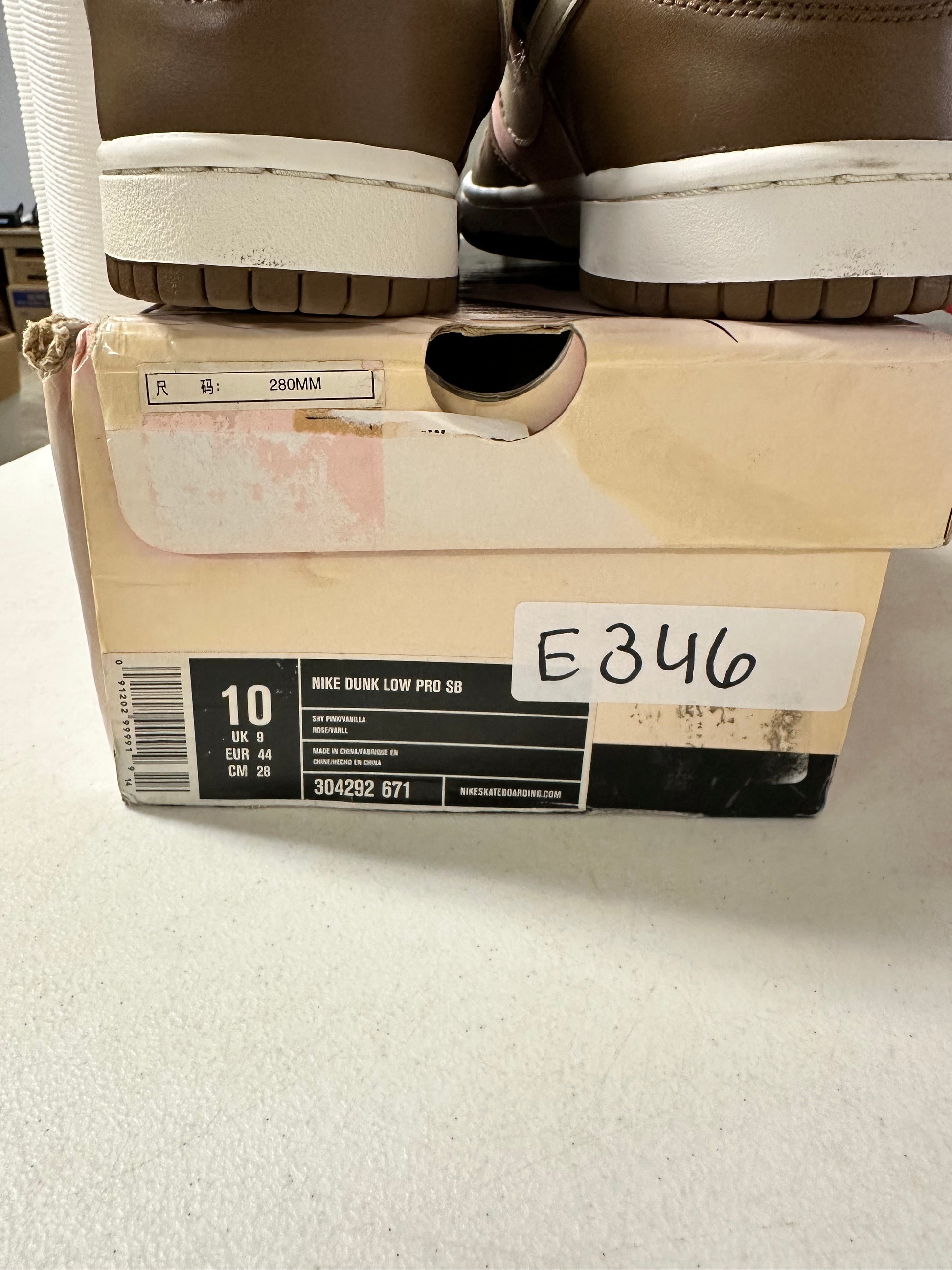 NIKE SB DUNK LOW STUSSY CHERRY