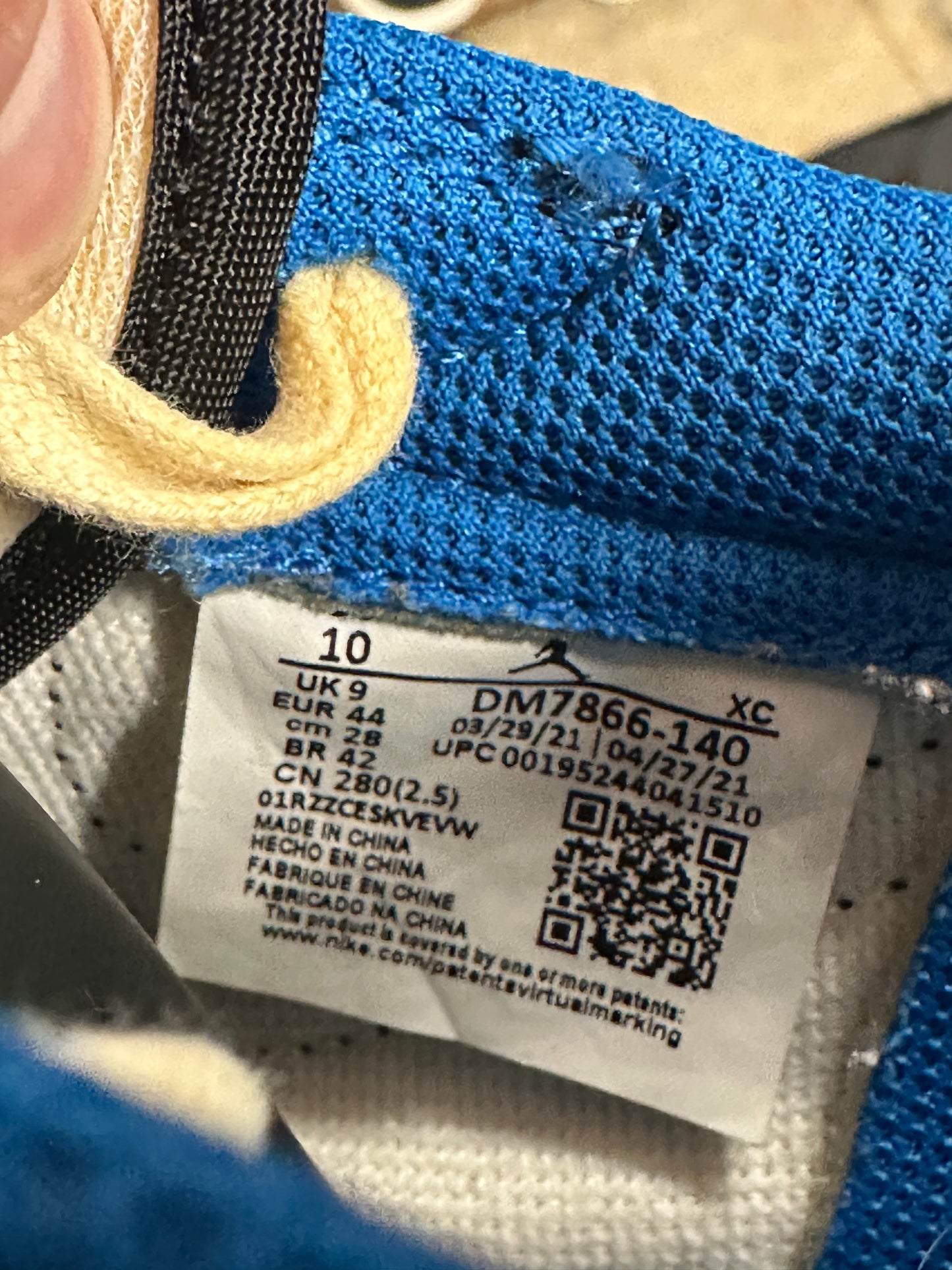 Jordan 1 Retro Low OG SP Fragment x Travis Scott