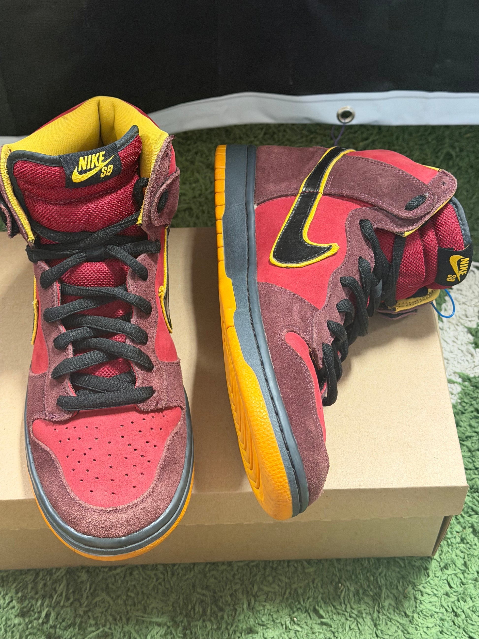 Nike SB Dunk High Iron Man