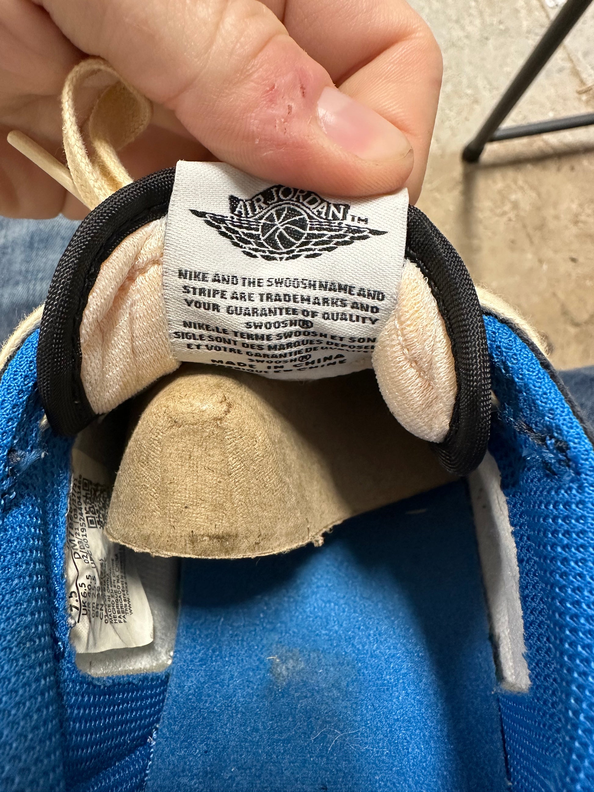 JORDAN 1 LOW TRAVIS SCOTT FRAGMENT