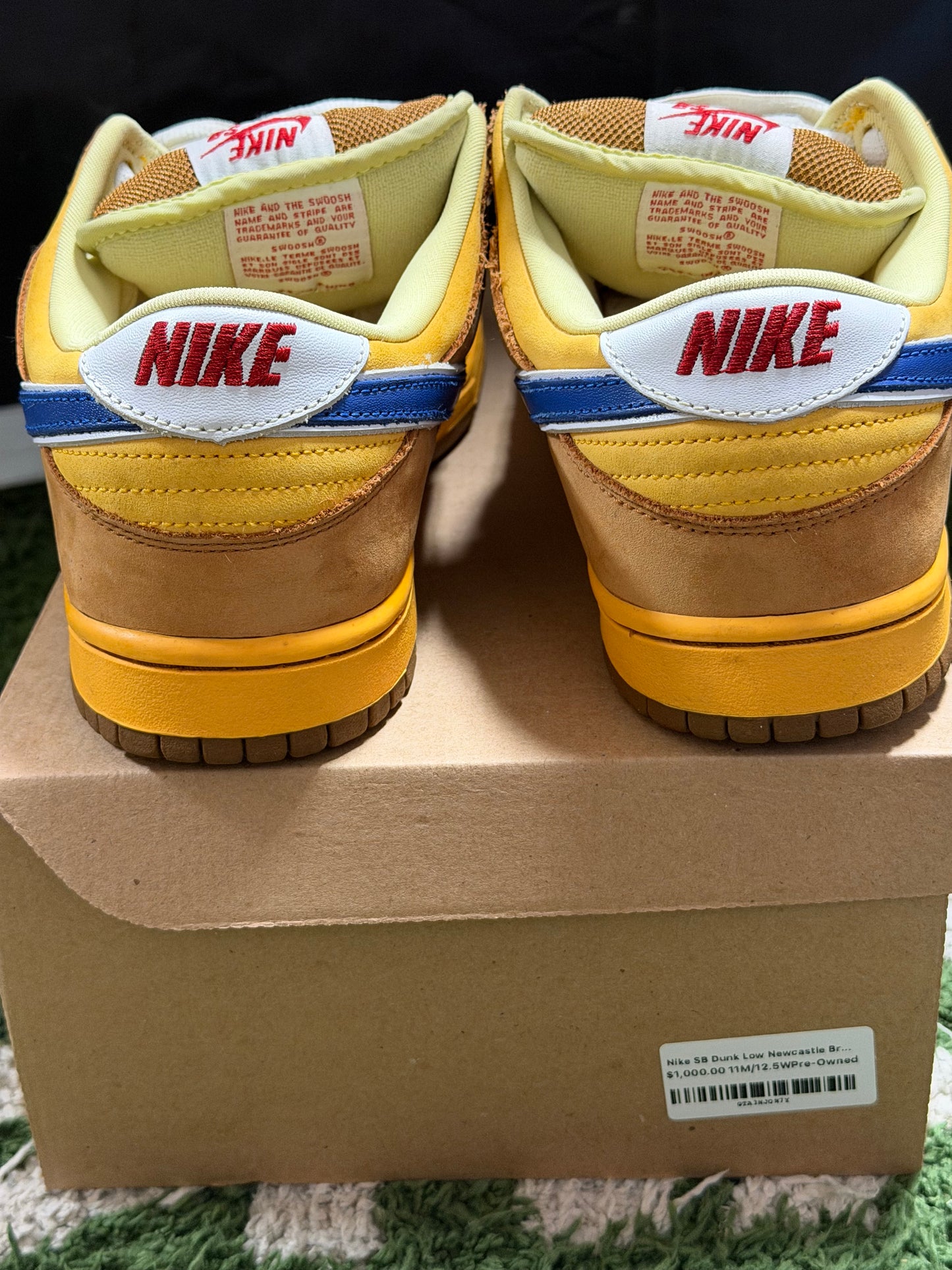 Nike SB Dunk Low Newcastle Brown Ale